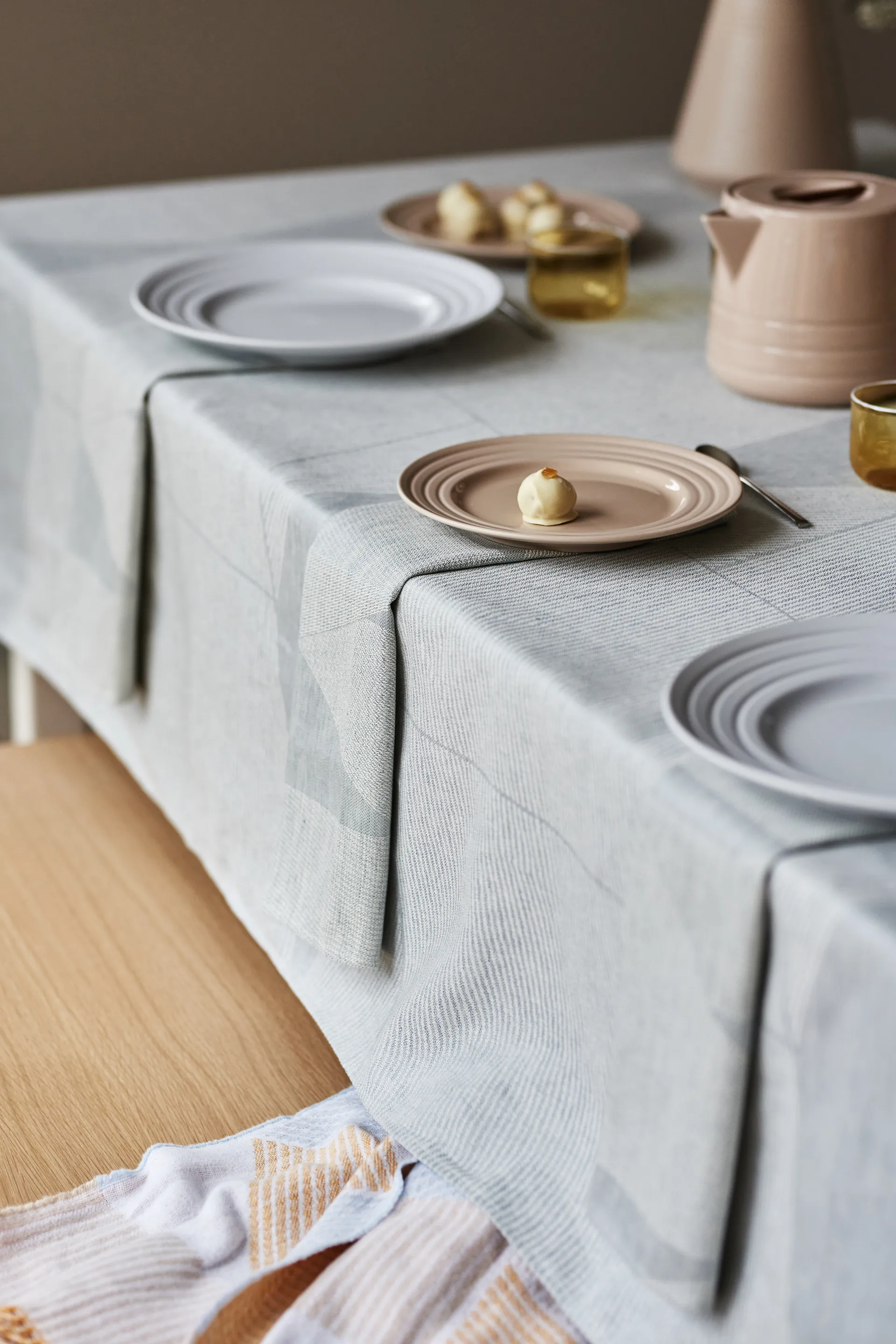 지오메트릭 테이블보 147x250 cm, Blue-white NJRD | 니오르