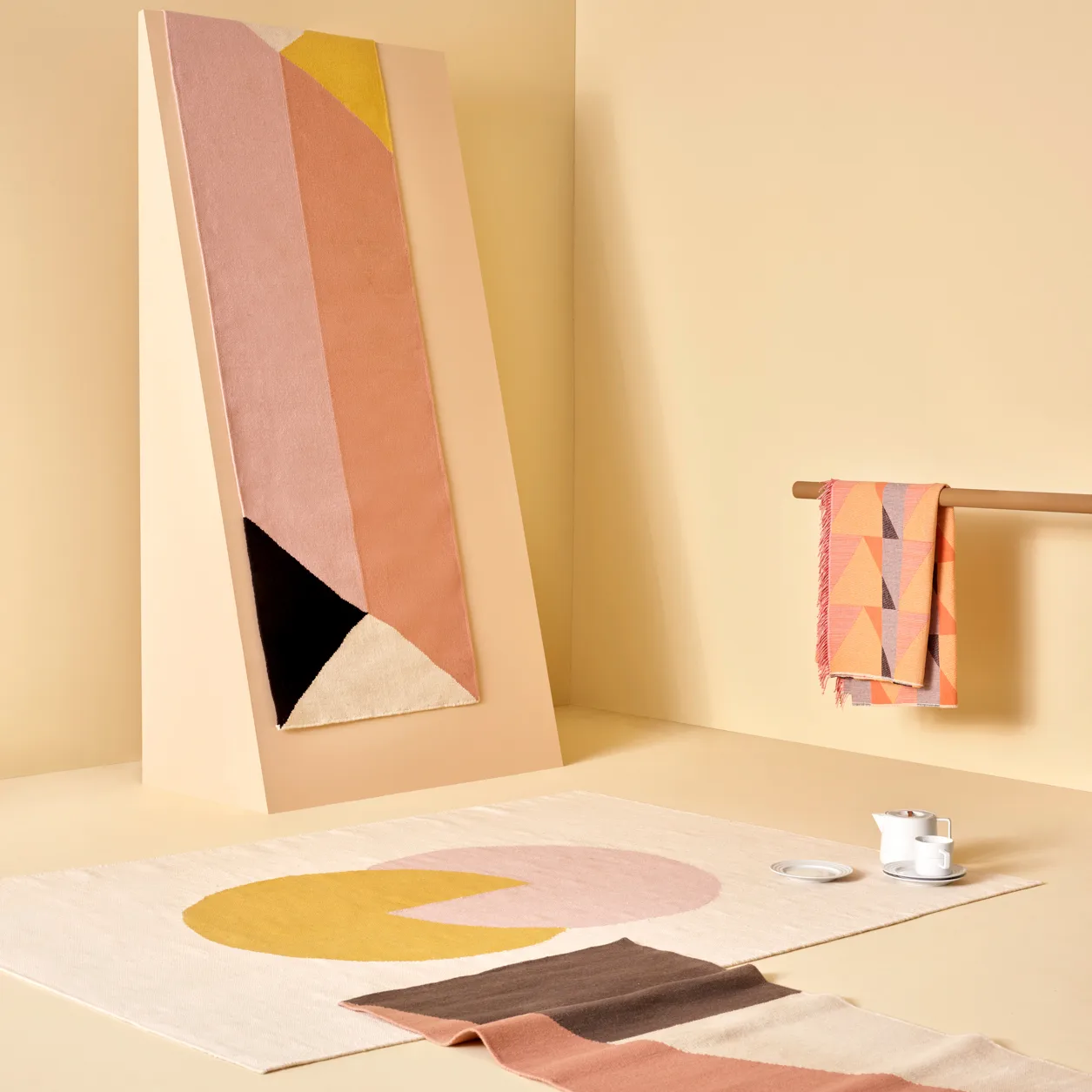 써클 블록스 켈림 러그 핑크, 170x240 cm NJRD | 니오르