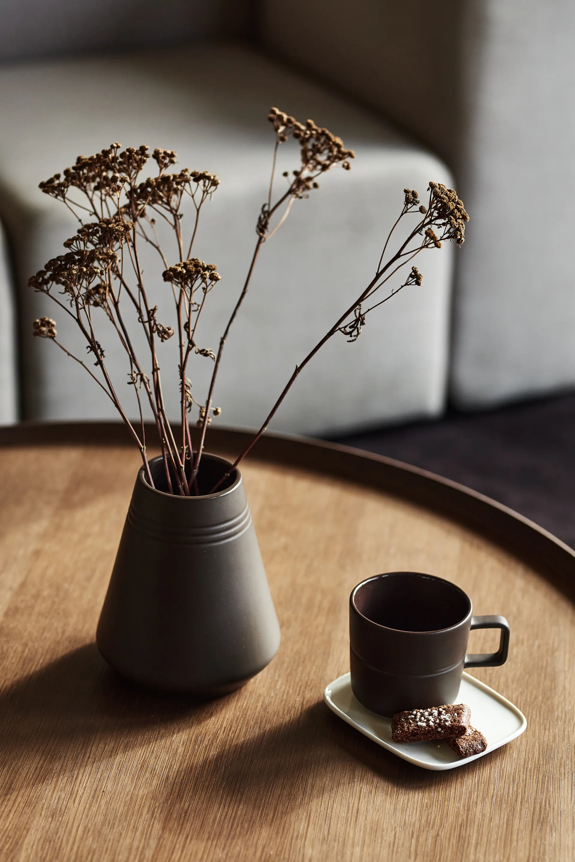 라인즈 화병 18 cm, Brown NJRD | 니오르