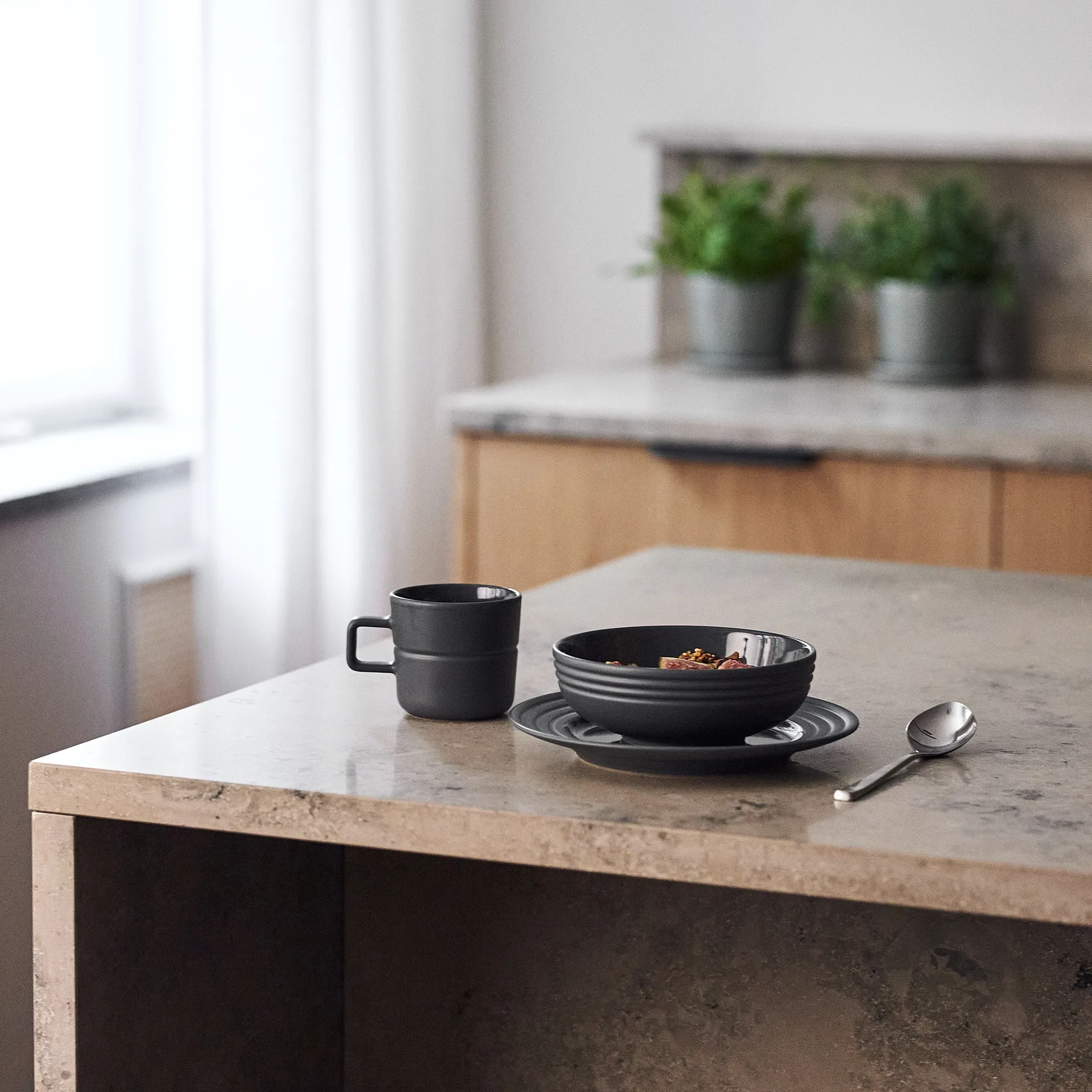 라인즈 머그 30 cl, dark grey NJRD | 니오르