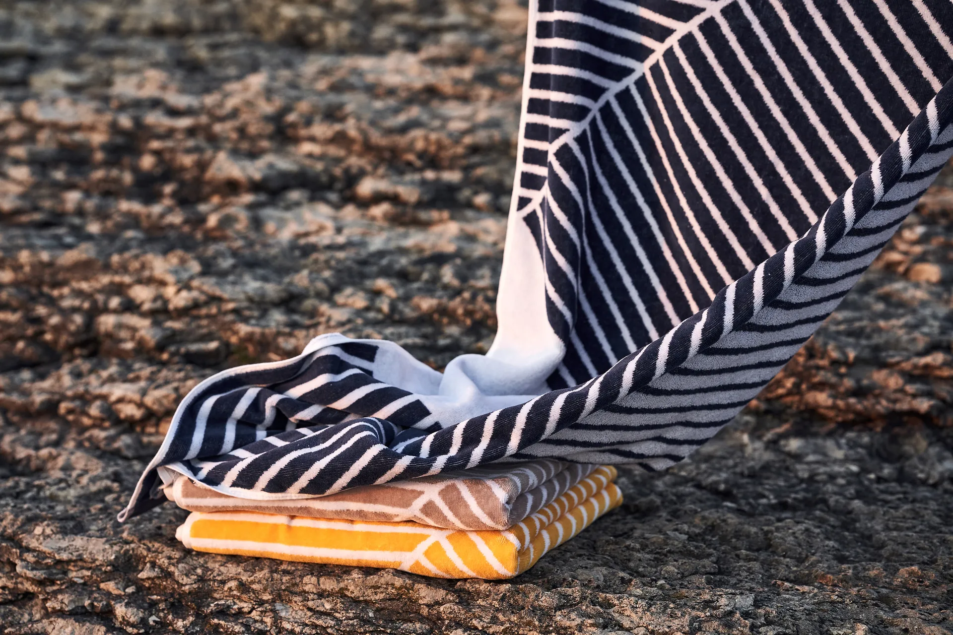 스트라이프 바스 타올 70x140 cm, Blue NJRD | 니오르