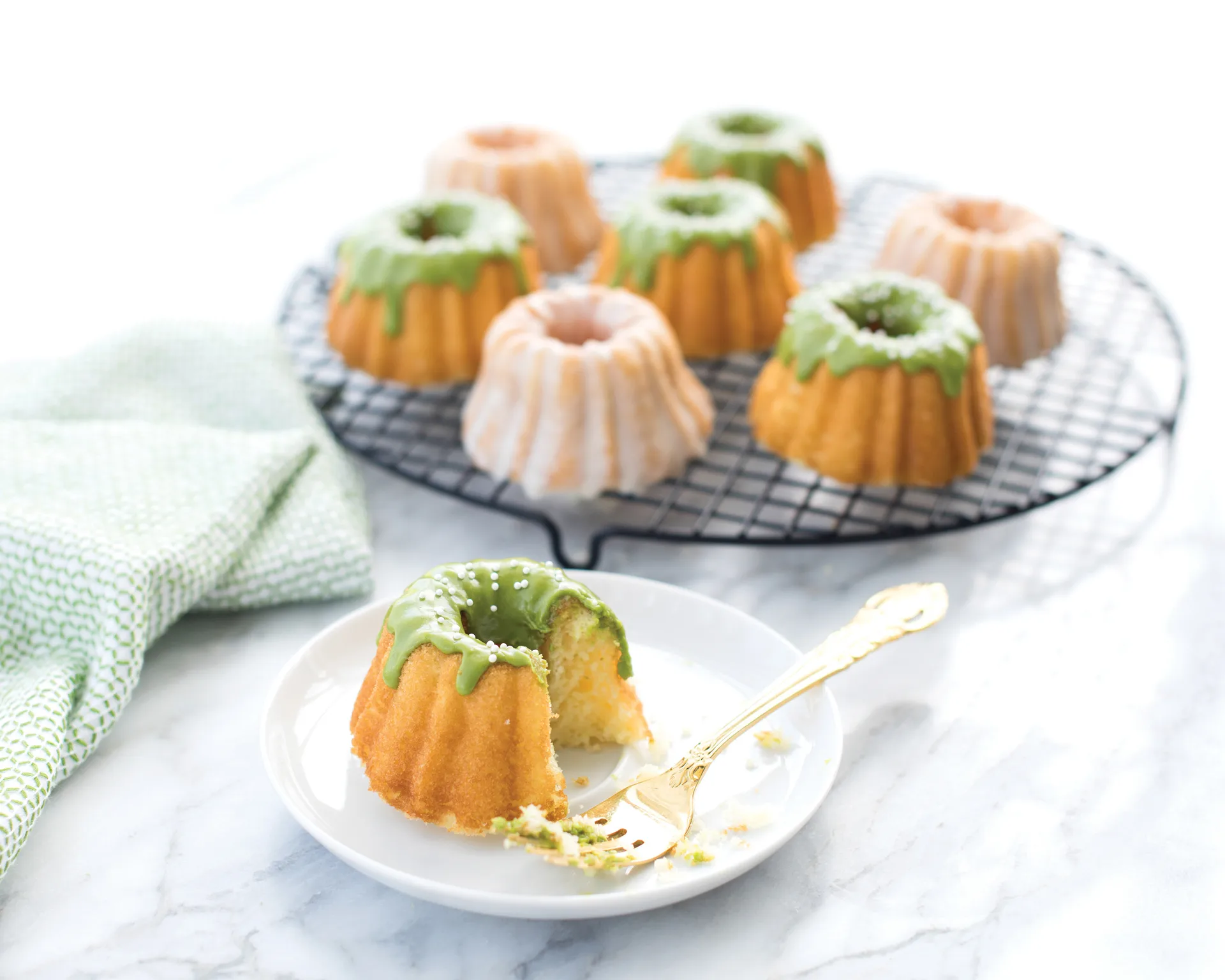 기념일 번틀렛 폼 실버, 1.1 L Nordic Ware | 노르딕 웨어