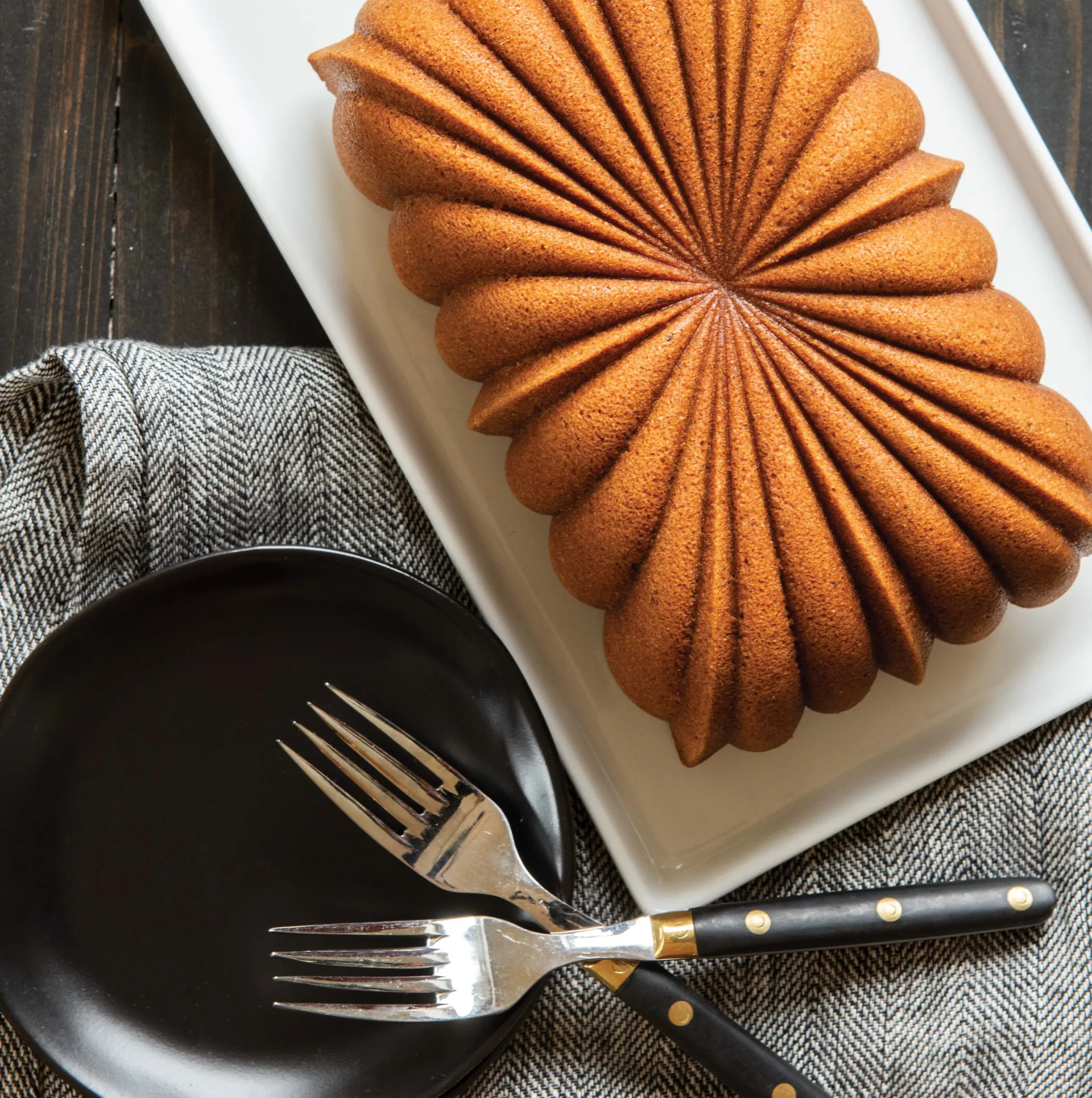 노르딕웨어 클래식 플루티드 로프 틴, 1.4 L Nordic Ware | 노르딕 웨어