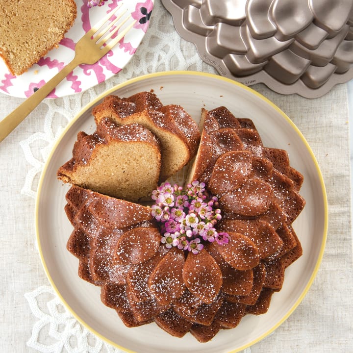 노르딕웨어 블러썸 번트 베이킹 틴, 2.4 L Nordic Ware | 노르딕 웨어