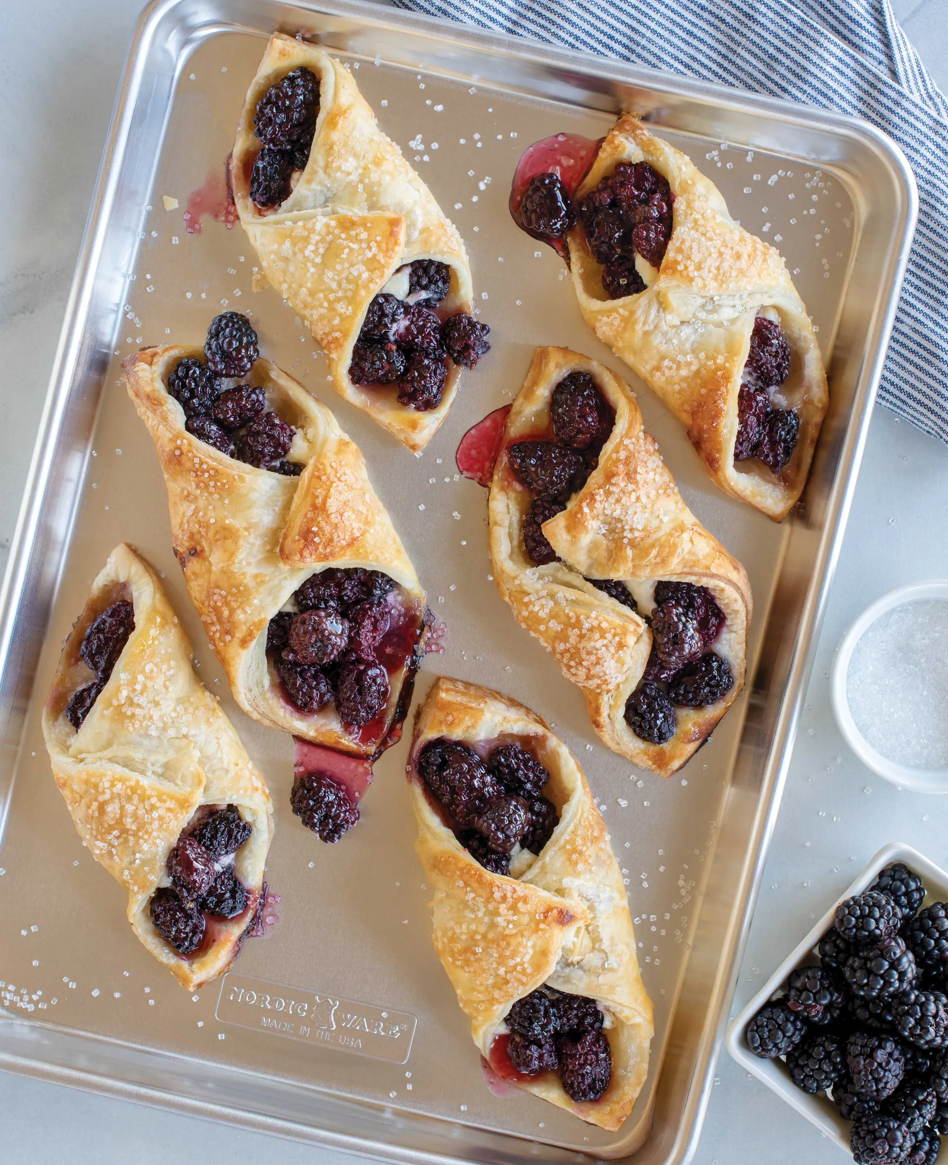 노르딕웨어 네추럴 젤리 롤 베이킹 시트, 28.6x40 cm Nordic Ware | 노르딕 웨어