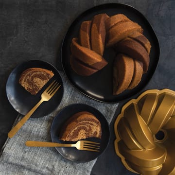 노르딕웨어 75th 주년 기념 브레이디드 번트 베이킹 틴 - 2.4 L - Nordic Ware | 노르딕 웨어