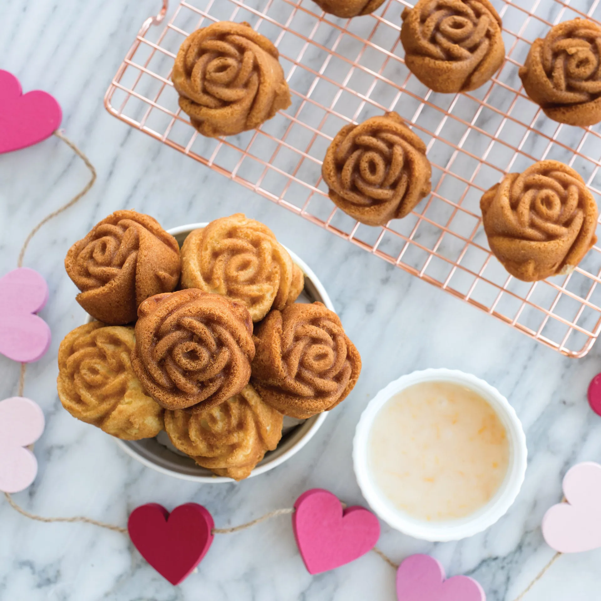 노르딕웨어 로즈버드 베이킹 틴, Toffee Nordic Ware | 노르딕 웨어