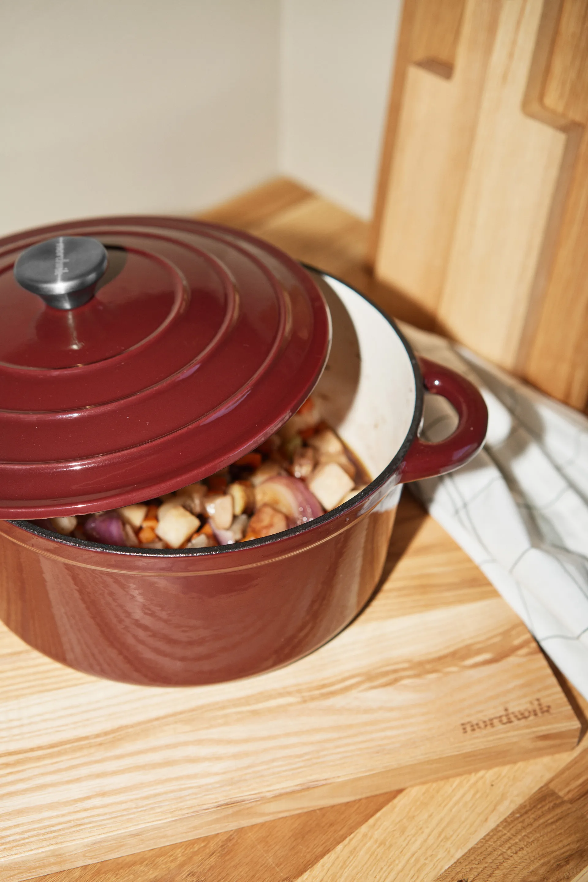 원형 주물 냄비 5 l (26cm), Burgundy Nordwik | 노드윅