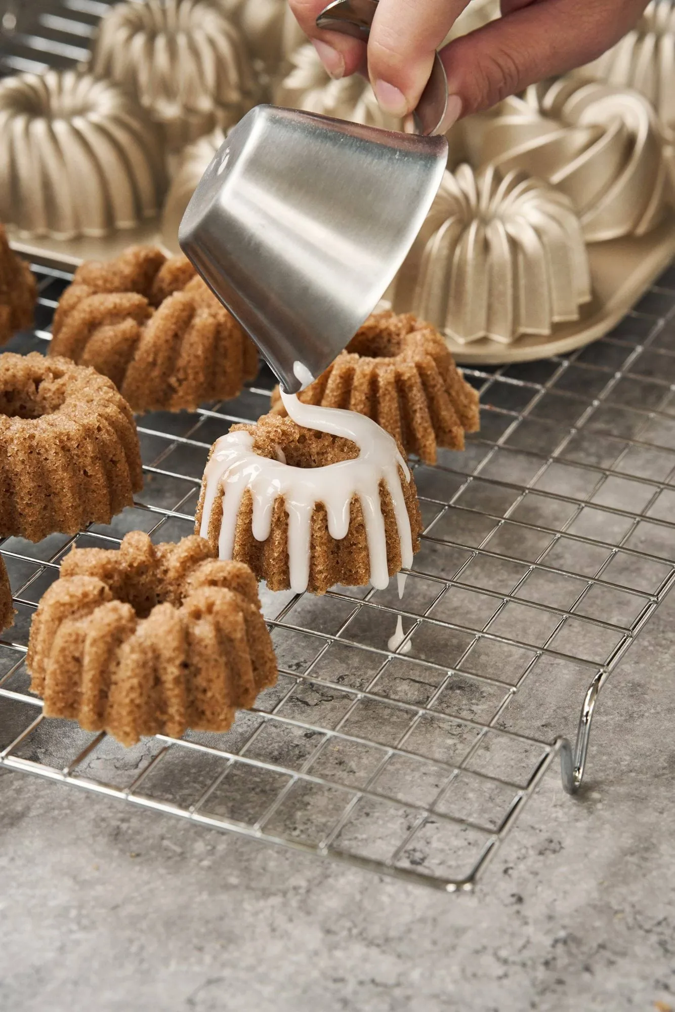 BAKE 스펀지케이크 틀, Rosette, nonstick Nordwik | 노드윅
