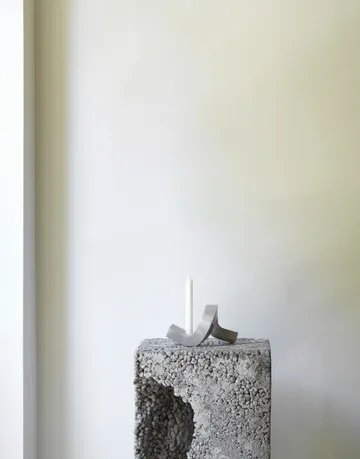 크루키드 캔들 홀더 1 - Warm grey - Normann Copenhagen | 노만코펜하겐