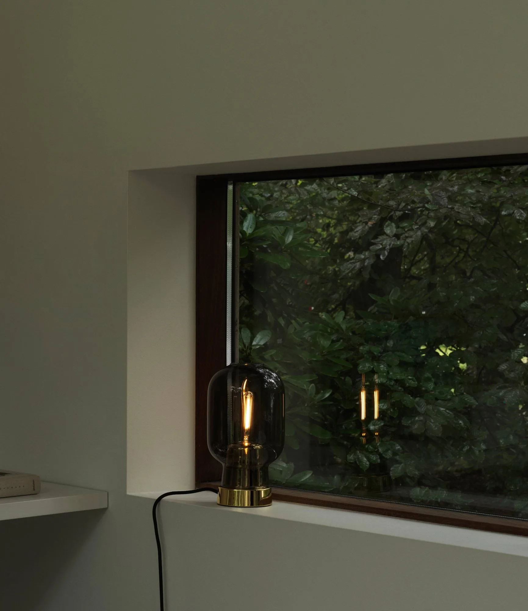 앰프 테이블 조명 26.5 cm, Grey-Brass Normann Copenhagen | 노만코펜하겐