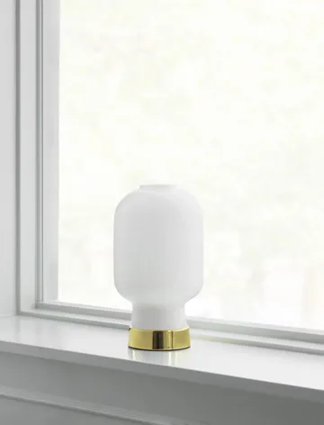 앰프 테이블 조명 26.5 cm - white-brass - Normann Copenhagen | 노만코펜하겐