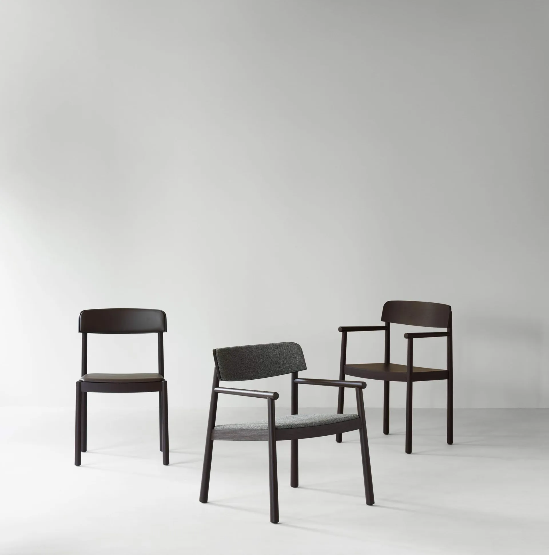 팀브 암체어 42 cm, Brown Ash Normann Copenhagen | 노만코펜하겐