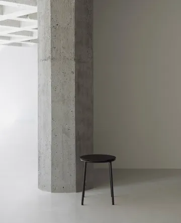 서카 스툴 45 cm - Black Oak - Normann Copenhagen | 노만코펜하겐