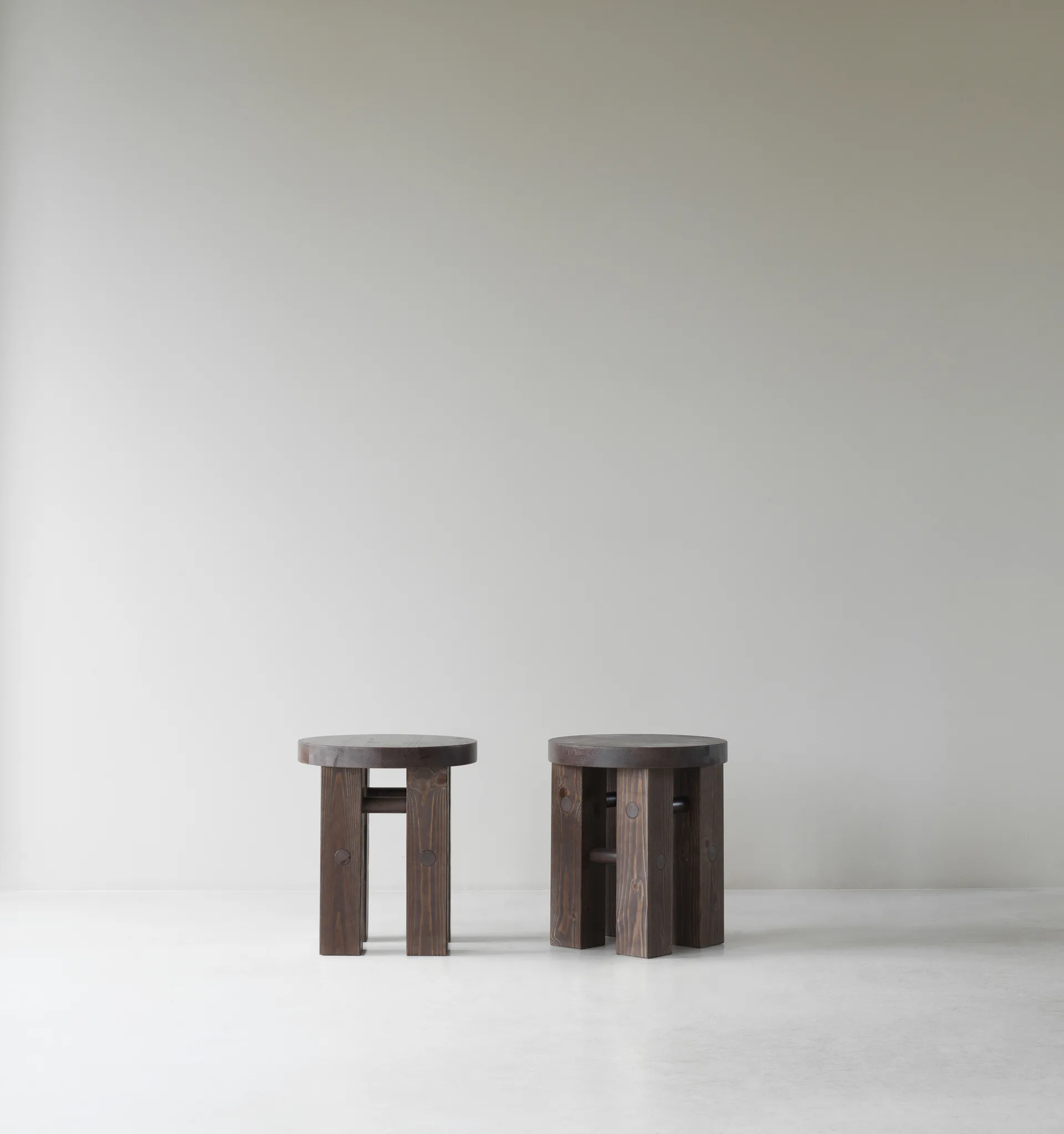 퓌르 스툴 45 cm, Dark Brown Normann Copenhagen | 노만코펜하겐