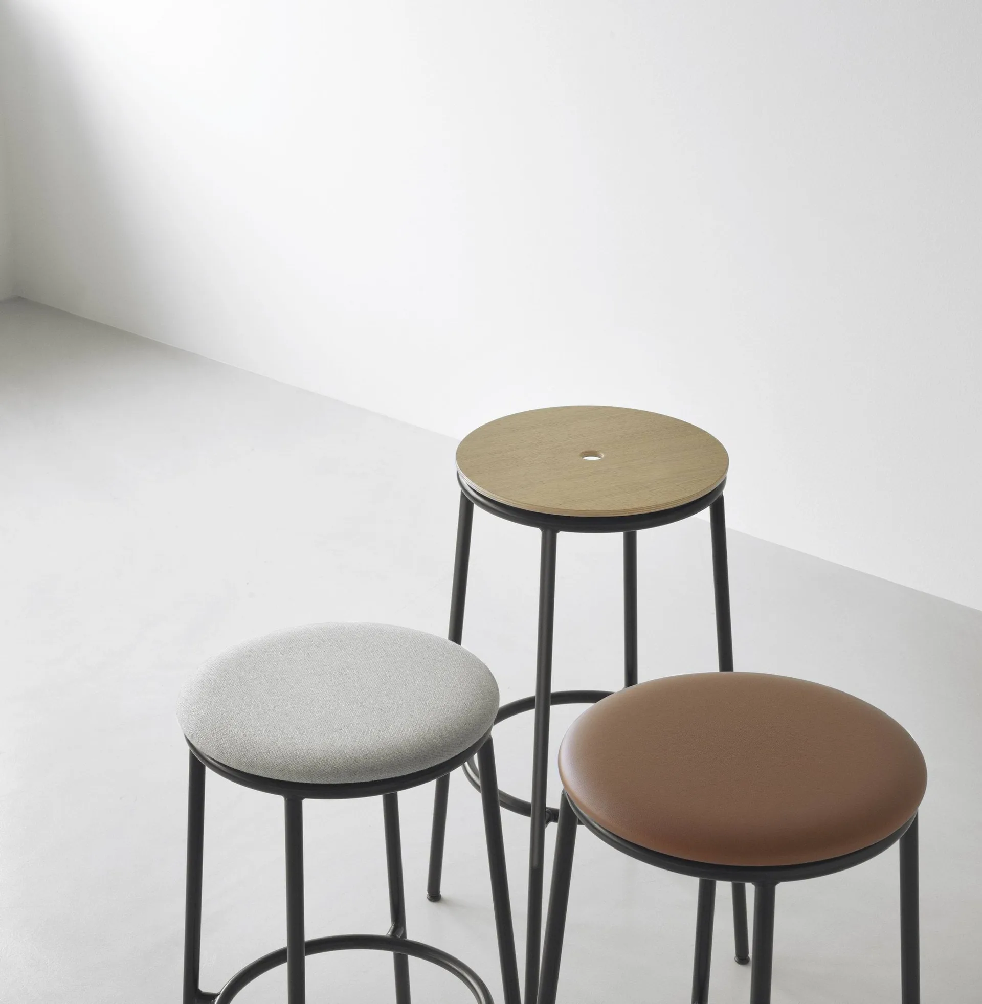 서카 바 스툴 65 cm, Oak Normann Copenhagen | 노만코펜하겐