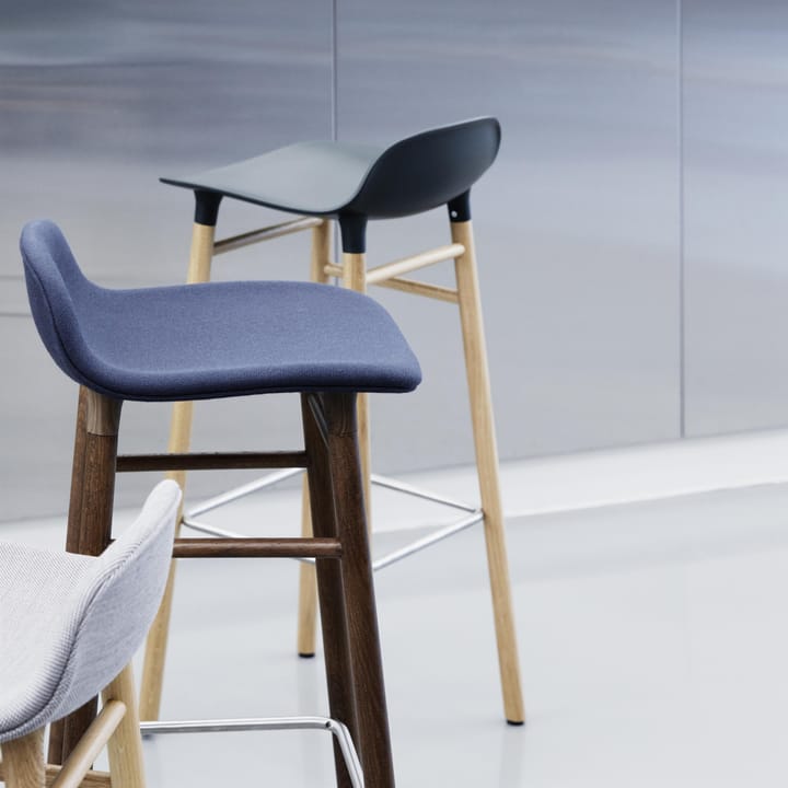 폼 바 스툴 오크나무 레그, black Normann Copenhagen | 노만코펜하겐