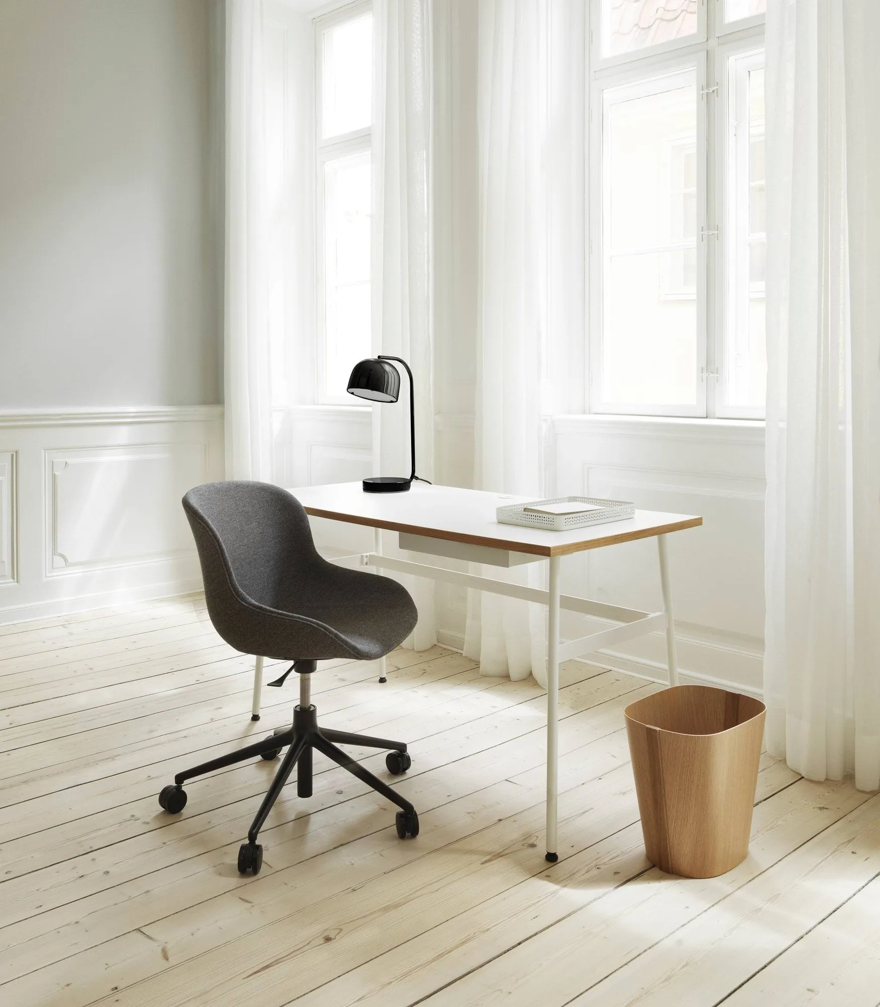그랜트 테이블 조명, Brass - Ø17.5 cm Normann Copenhagen | 노만코펜하겐