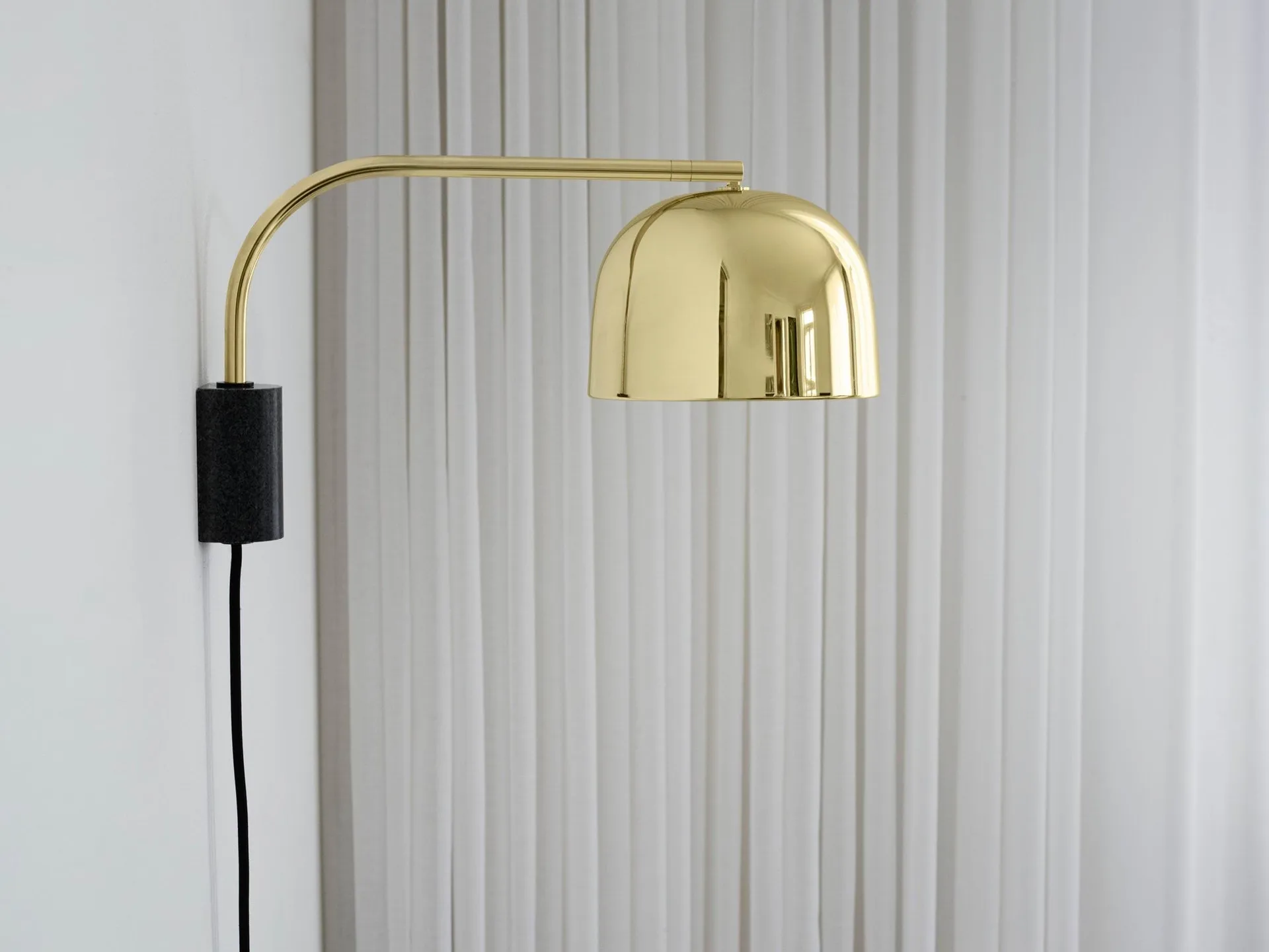 그랜트 벽 조명, Brass - Small Ø43 cm Normann Copenhagen | 노만코펜하겐