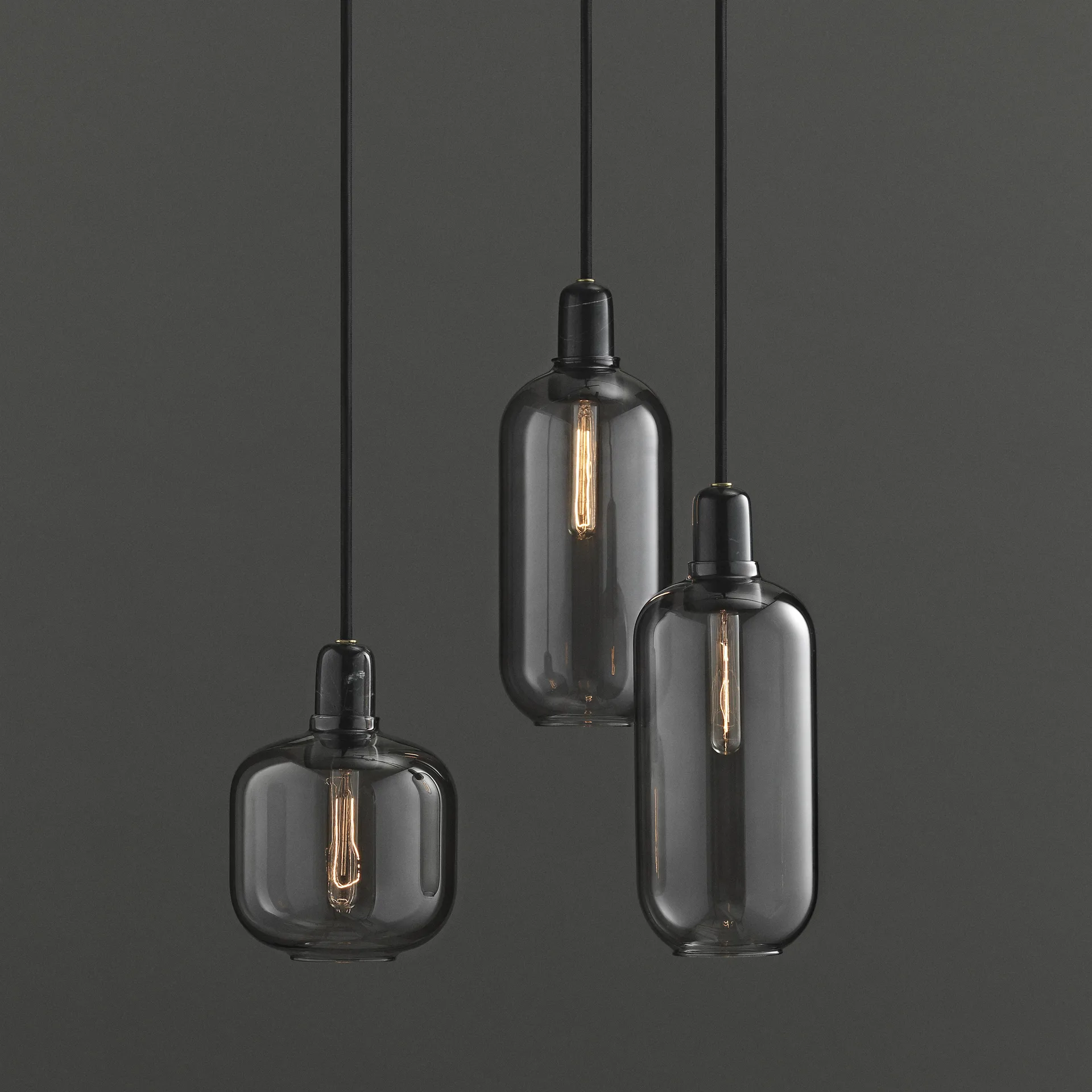 앰프 펜던트 조명 스몰, grey-black Normann Copenhagen | 노만코펜하겐