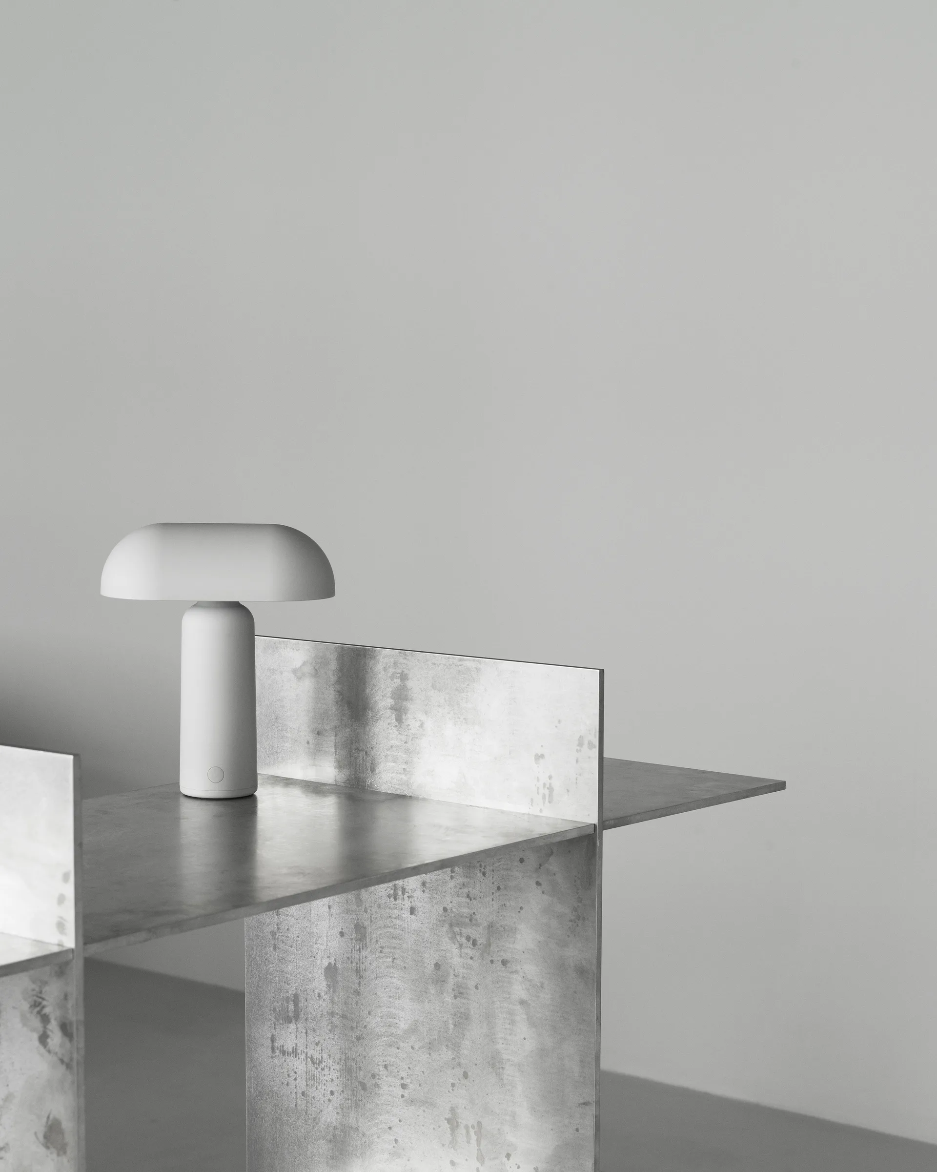 포르타 테이블 조명, grey Normann Copenhagen | 노만코펜하겐