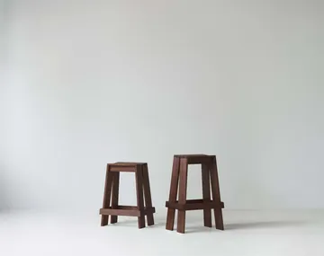 Let 렛 바 스툴 65 cm - Brown Stained Ash - Normann Copenhagen | 노만코펜하겐