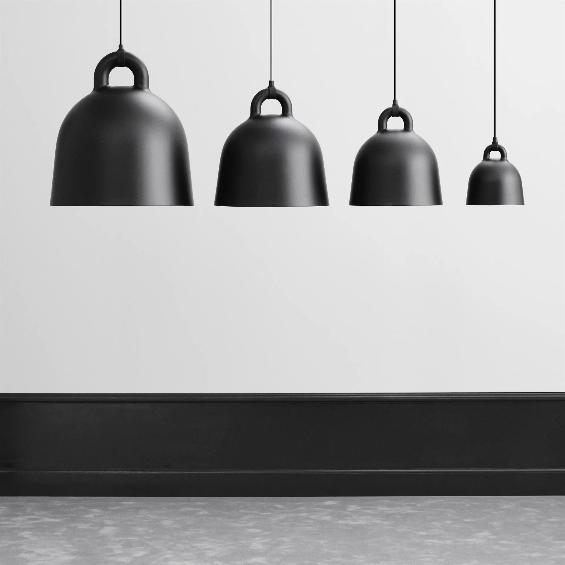벨 펜던트 조명 블랙, Medium Ø42 cm Normann Copenhagen | 노만코펜하겐