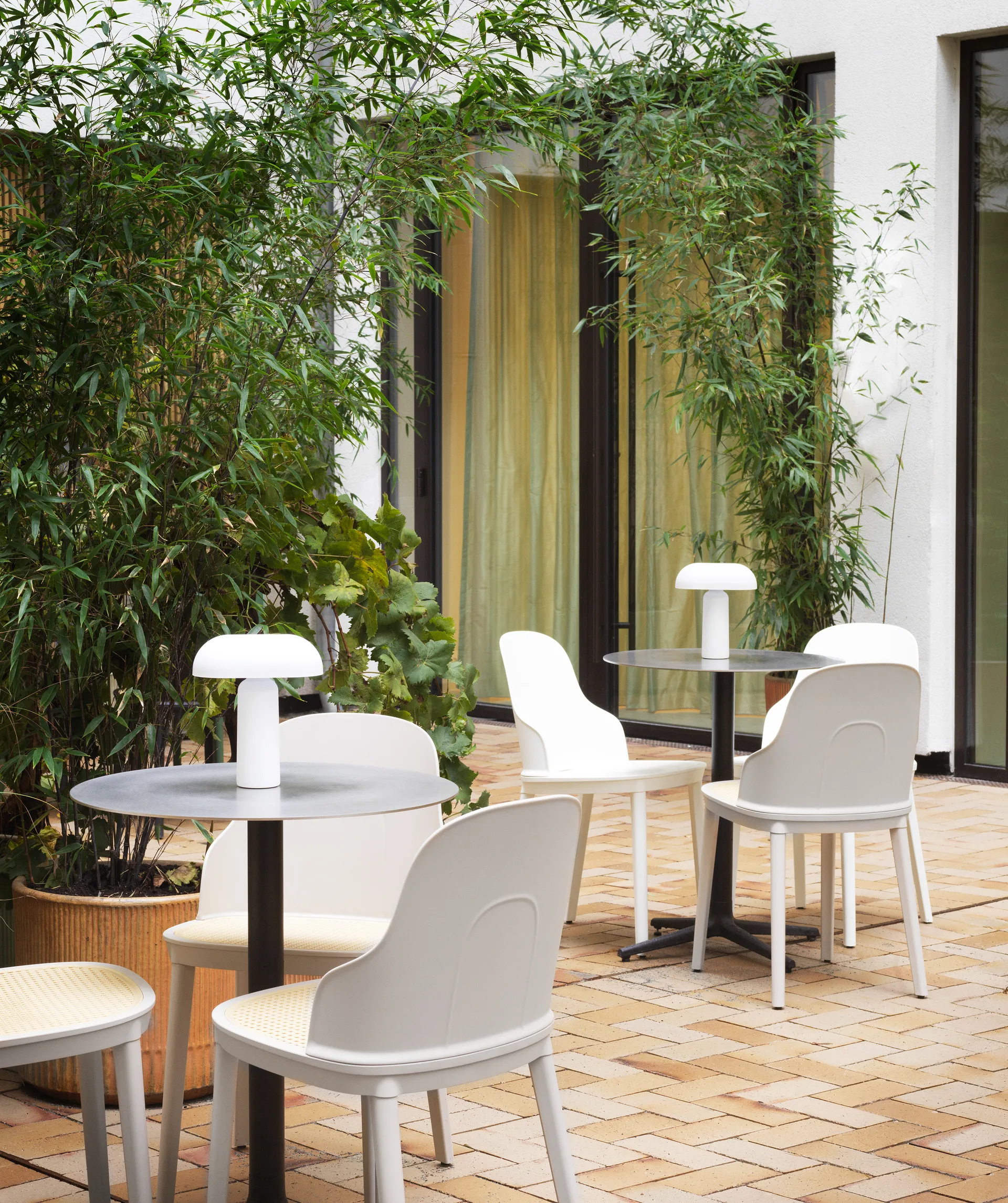 포르타 테이블 조명, White Normann Copenhagen | 노만코펜하겐