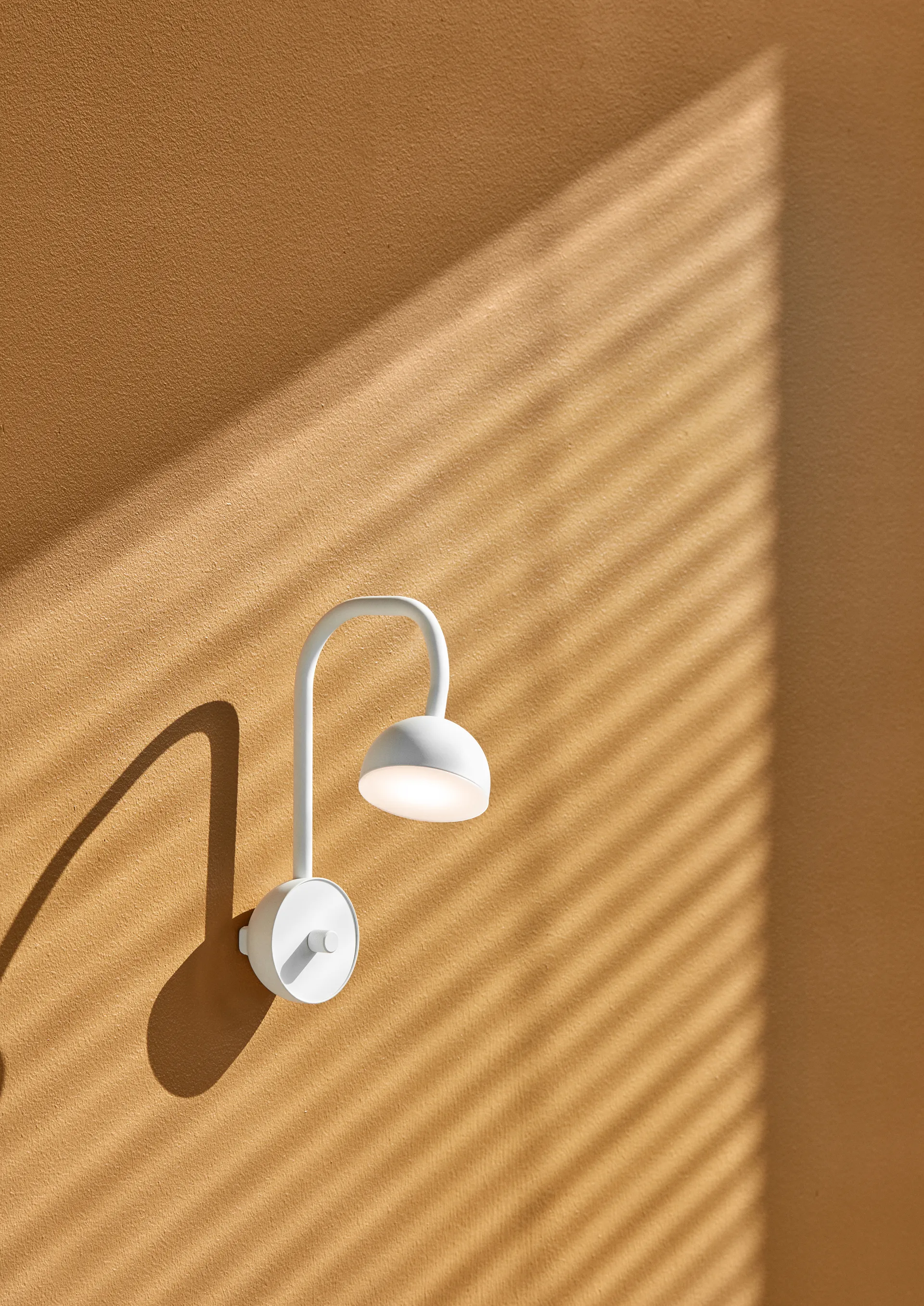 블러쉬 벽 조명, White matt Northern | 노던