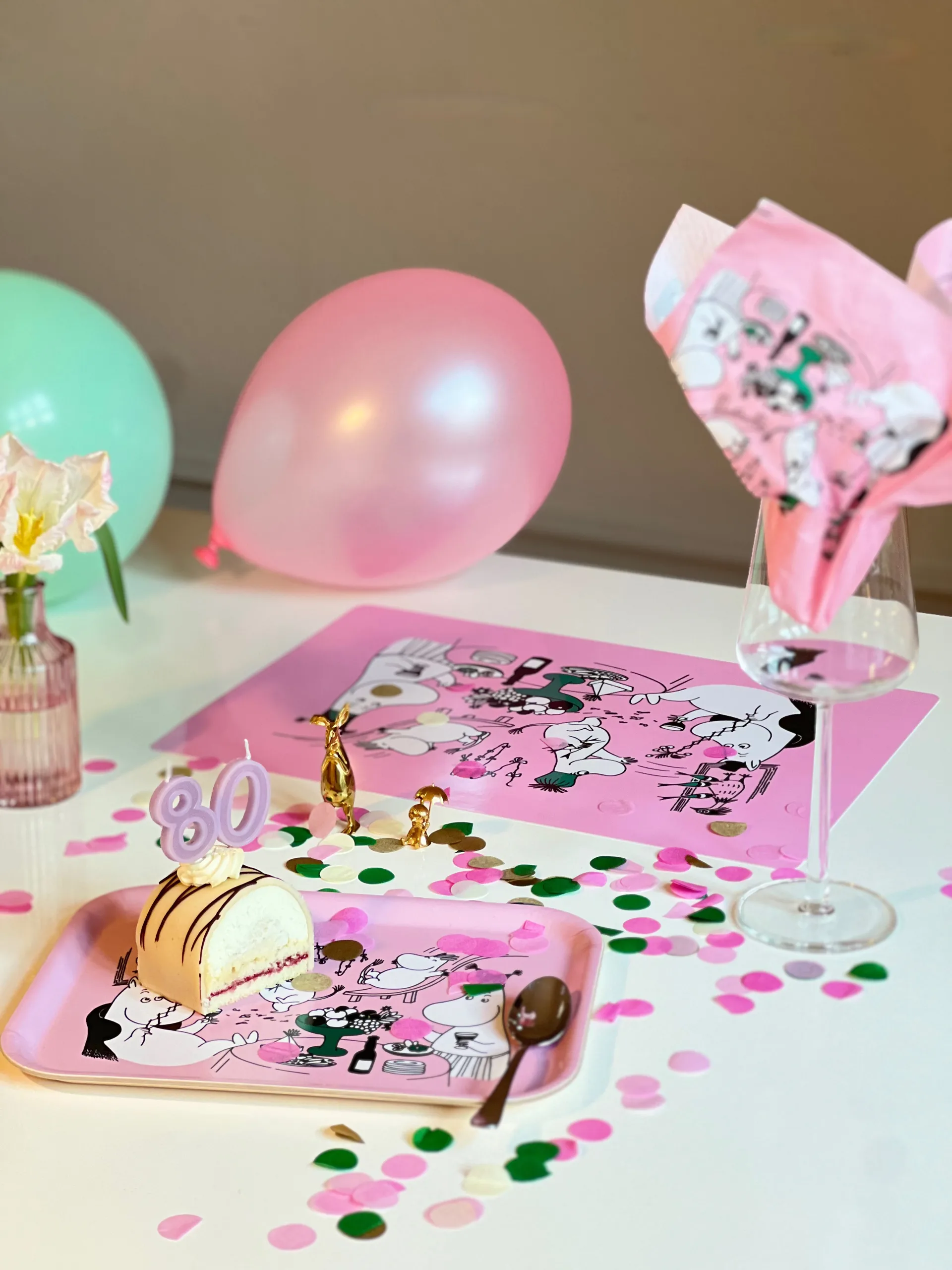 무민 80 테이블 매트 27.5x40 cm, Pink Opto Design | 옵토디자인