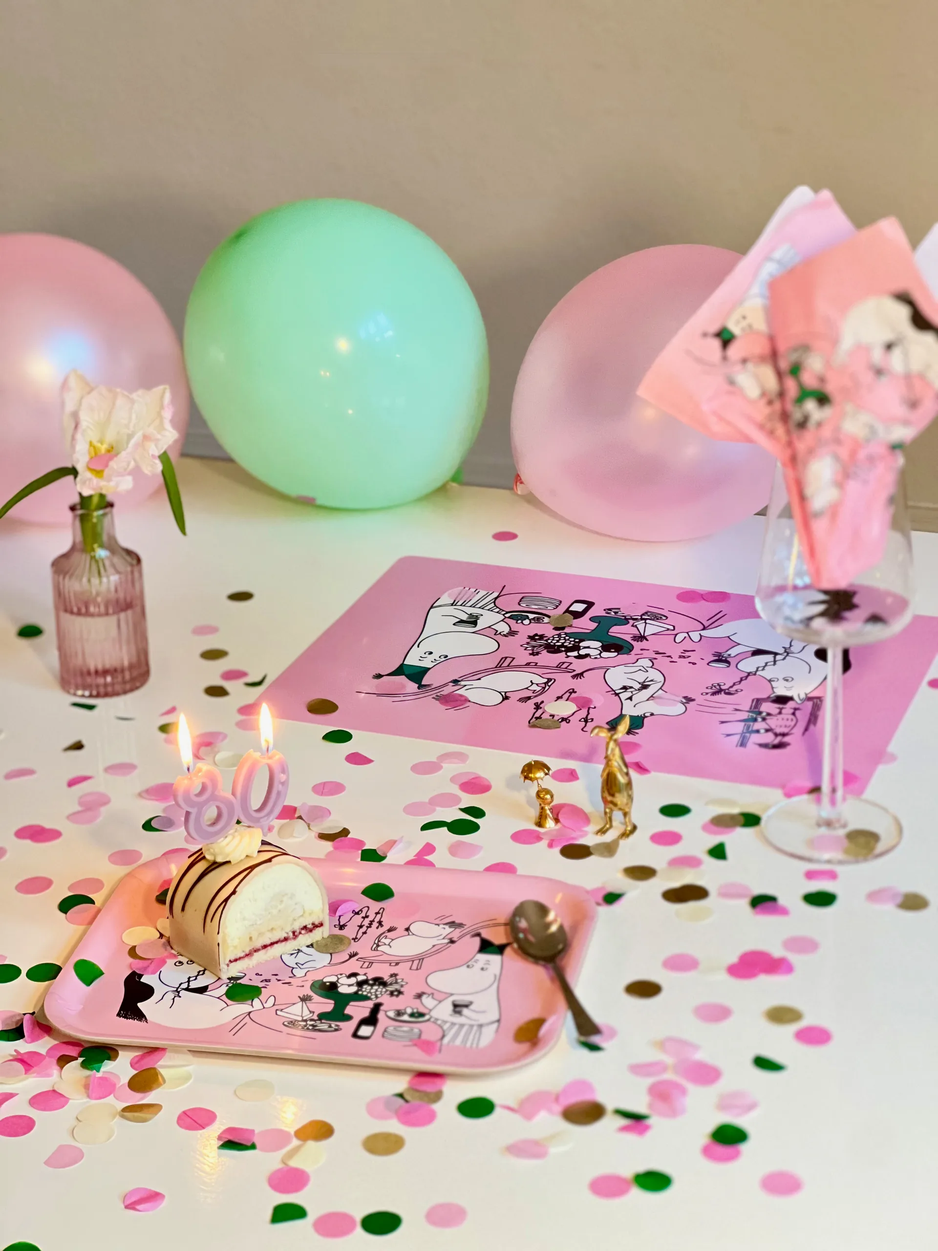 무민 80 테이블 매트 27.5x40 cm, Pink Opto Design | 옵토디자인