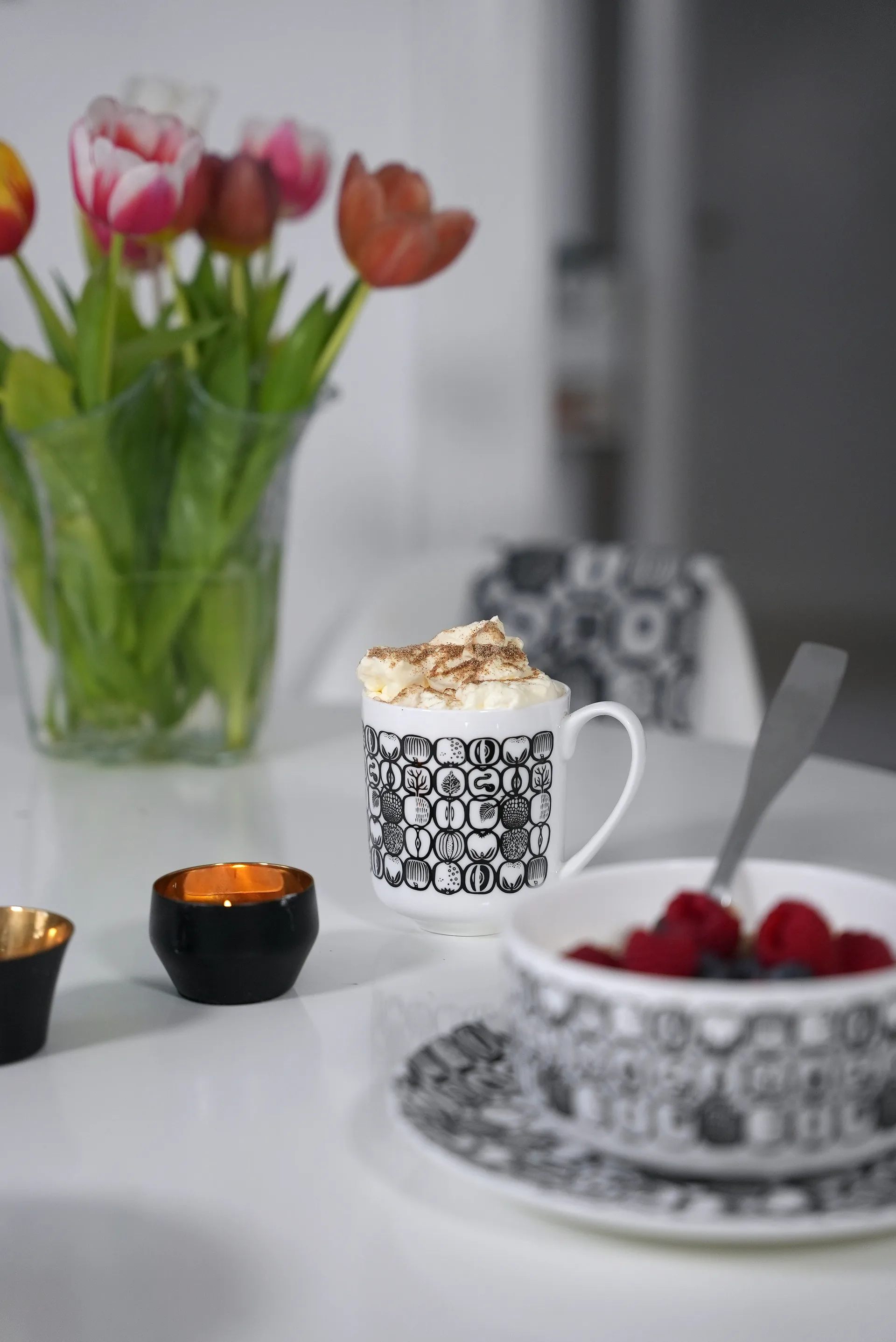 Fruktlåda 머그 32 cl, Black Opto Design | 옵토디자인