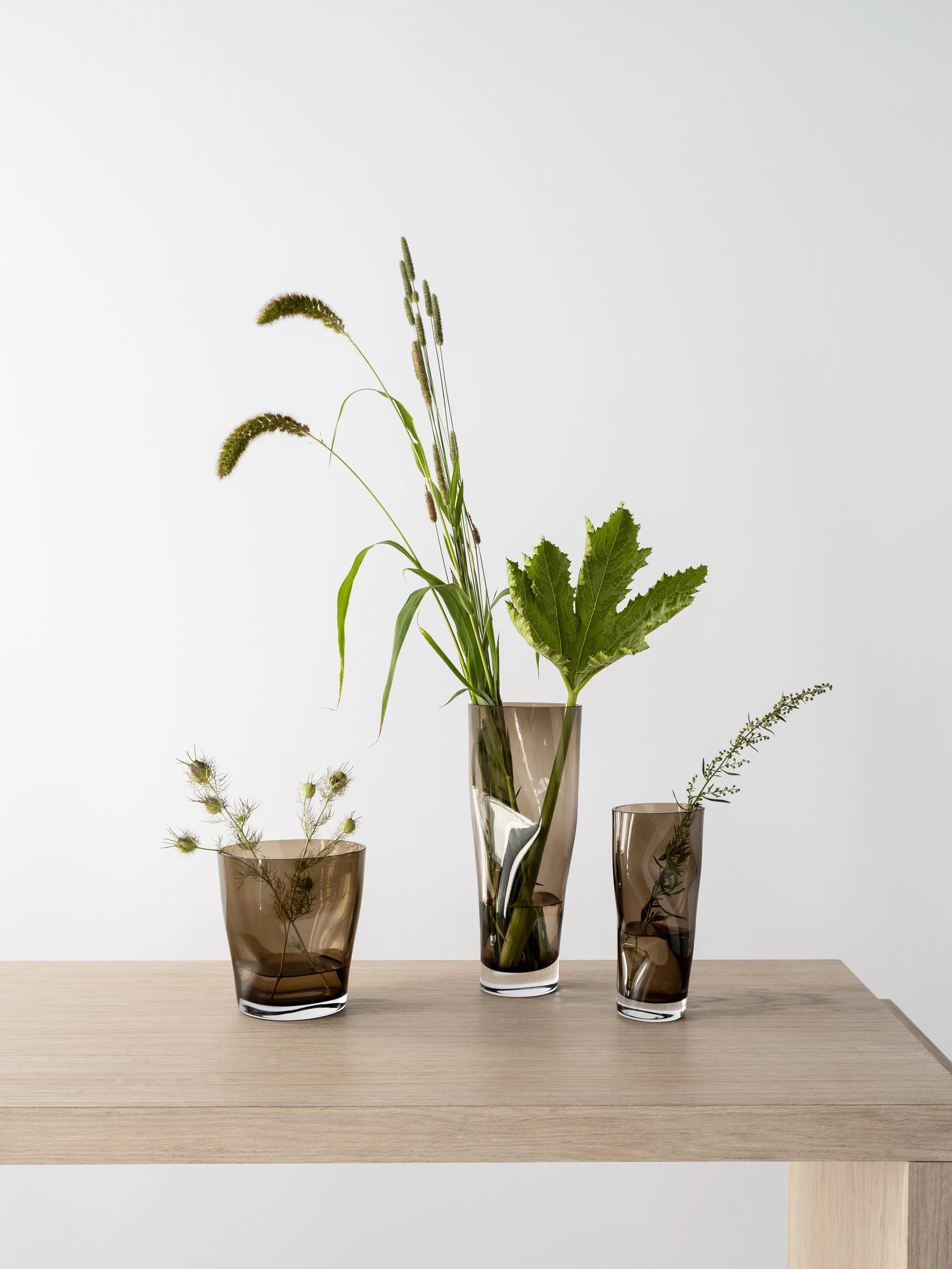 스퀴즈 튤립 화병 18 cm, Brown Orrefors | 오레포스