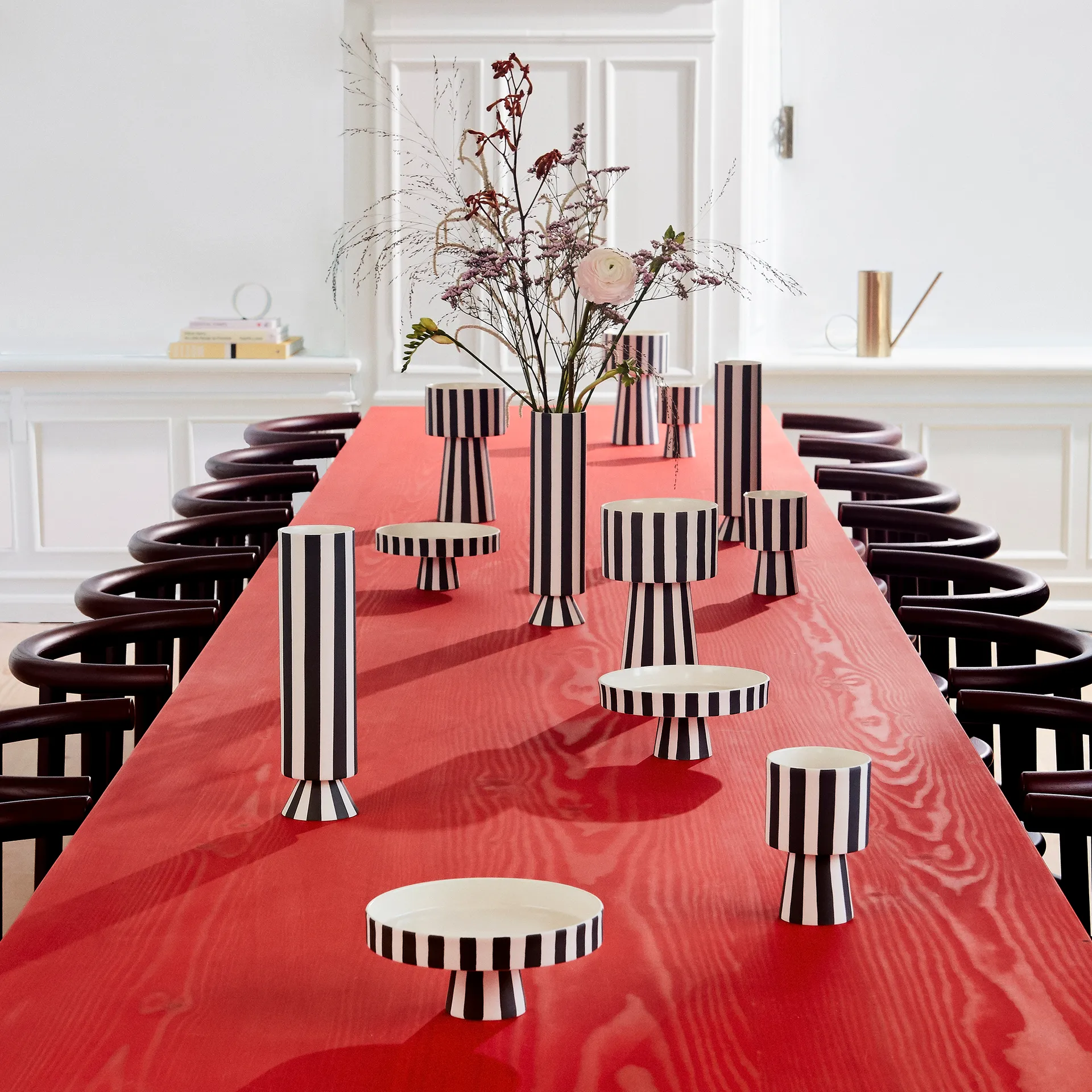 토푸 서빙 소서 Ø20 cm, black-white OYOY | 오이오이