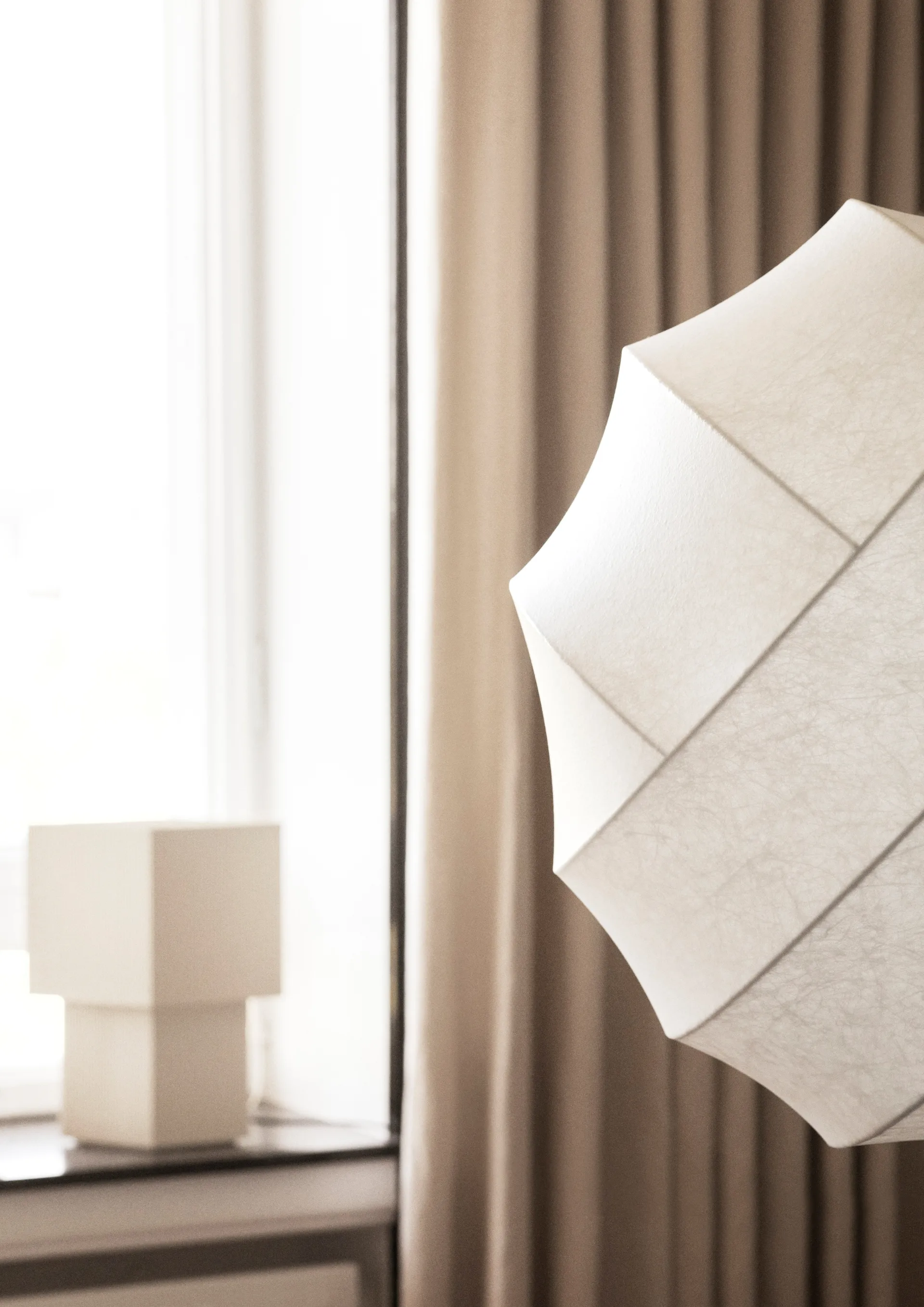 터너 50 펜던트 조명, White Pholc | 폴크