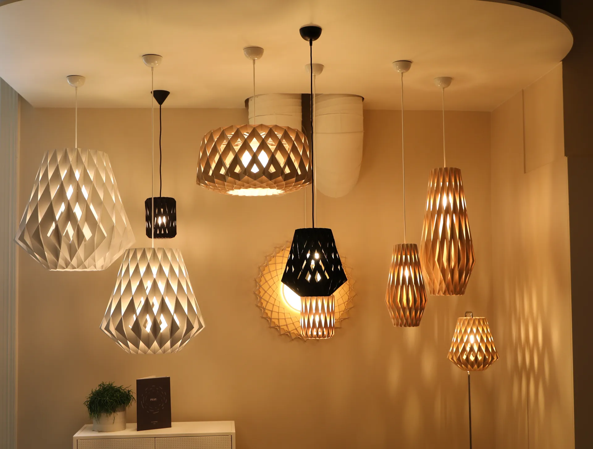 시그니처 펜던트 조명 64 cm, birch Pilke | 필케