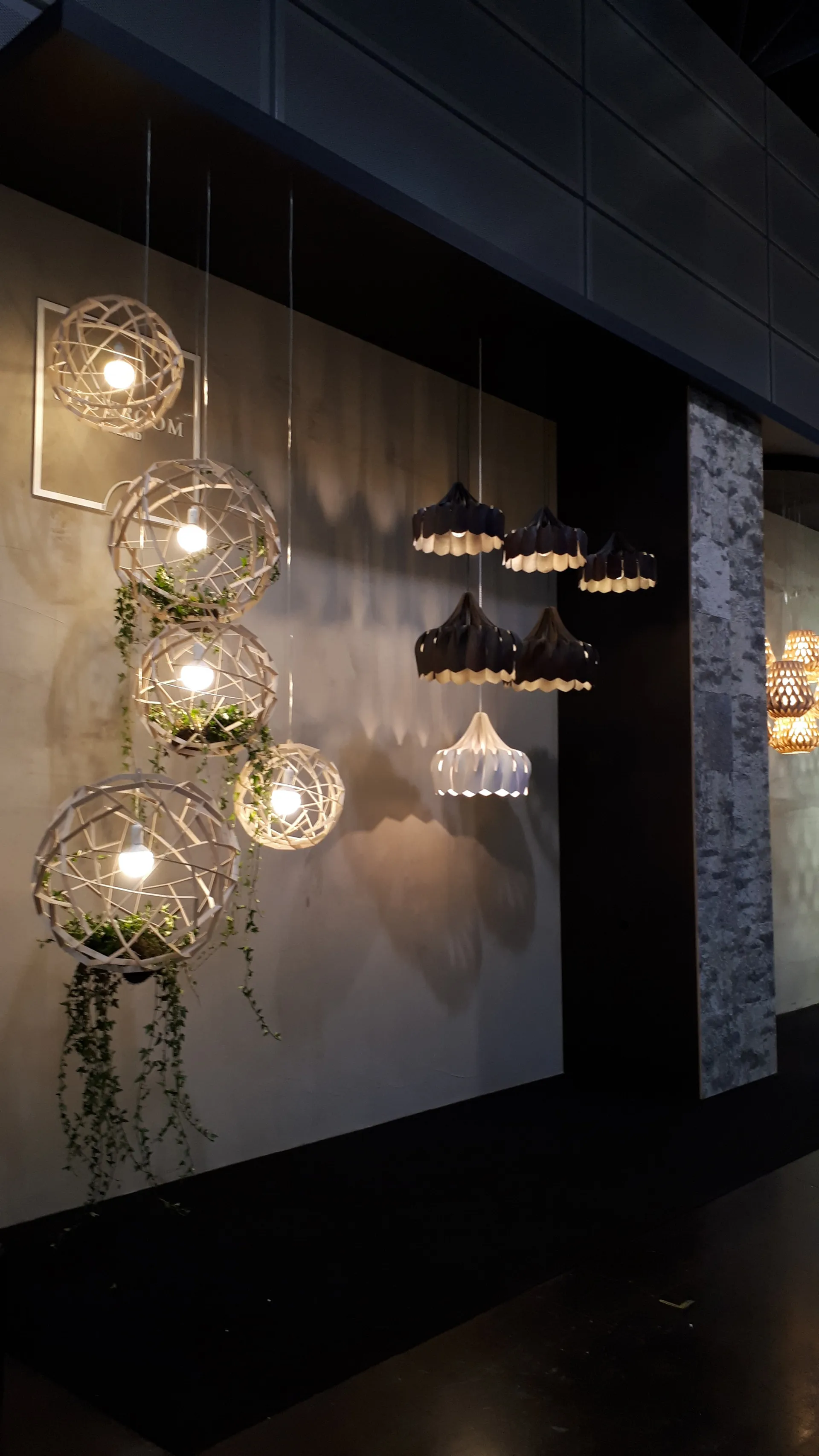 피오니 펜던트 조명 S Ø38 cm, Black Pilke | 필케