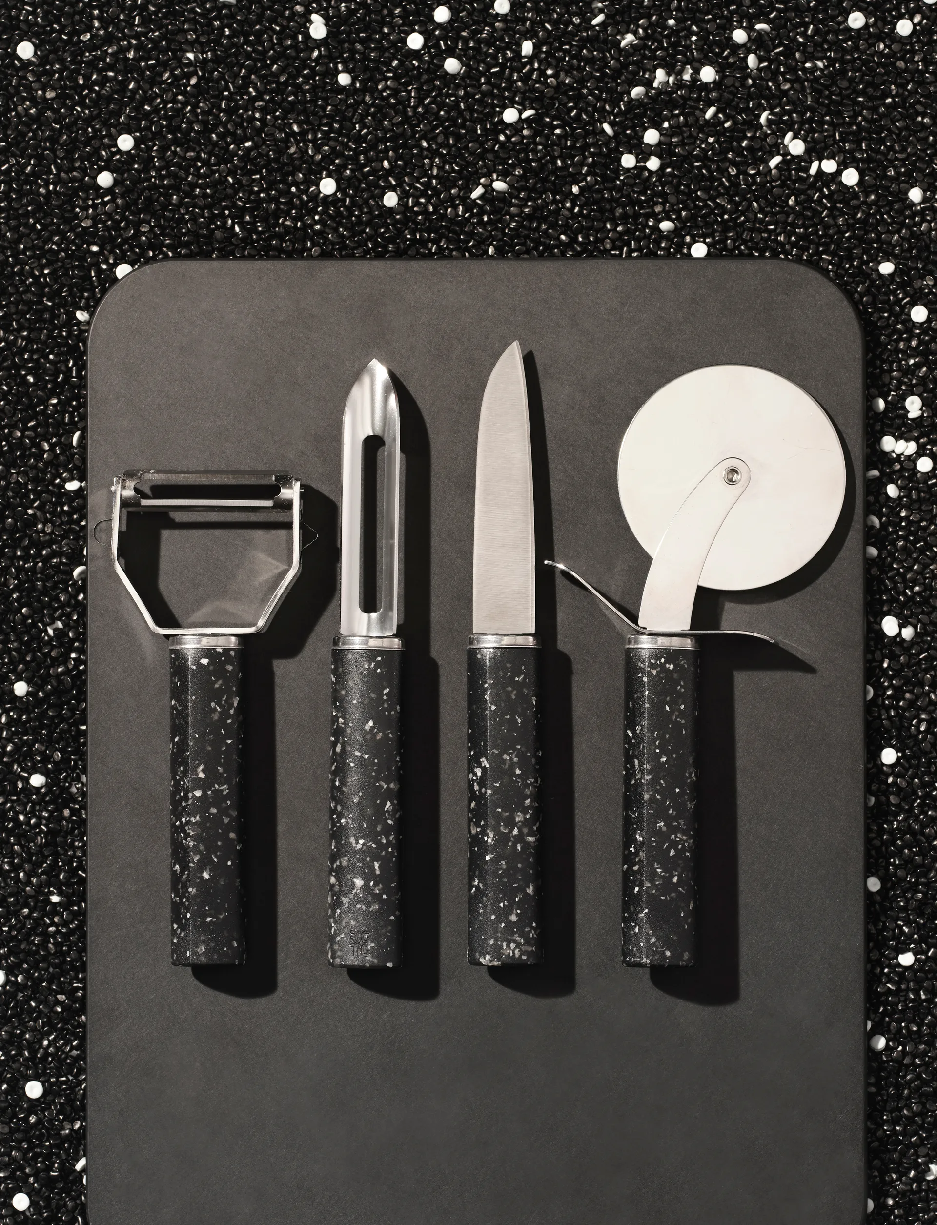 레드O Y-필러 14.7 cm, Black RIG-TIG | 릭틱