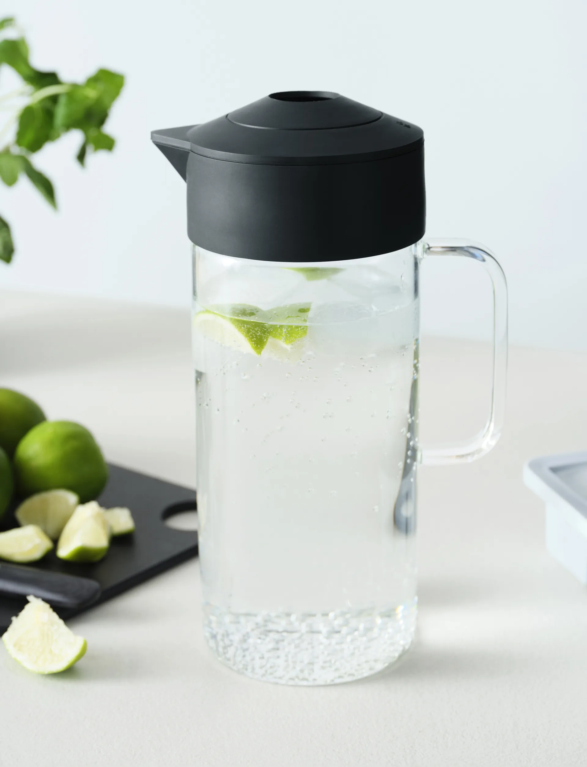 PIP 서빙 저그 1.4 L, Black RIG-TIG | 릭틱