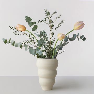 핸드 턴드 화병 no. 60 커브드 - Vanilla - Ro Collection | 로 콜렉션