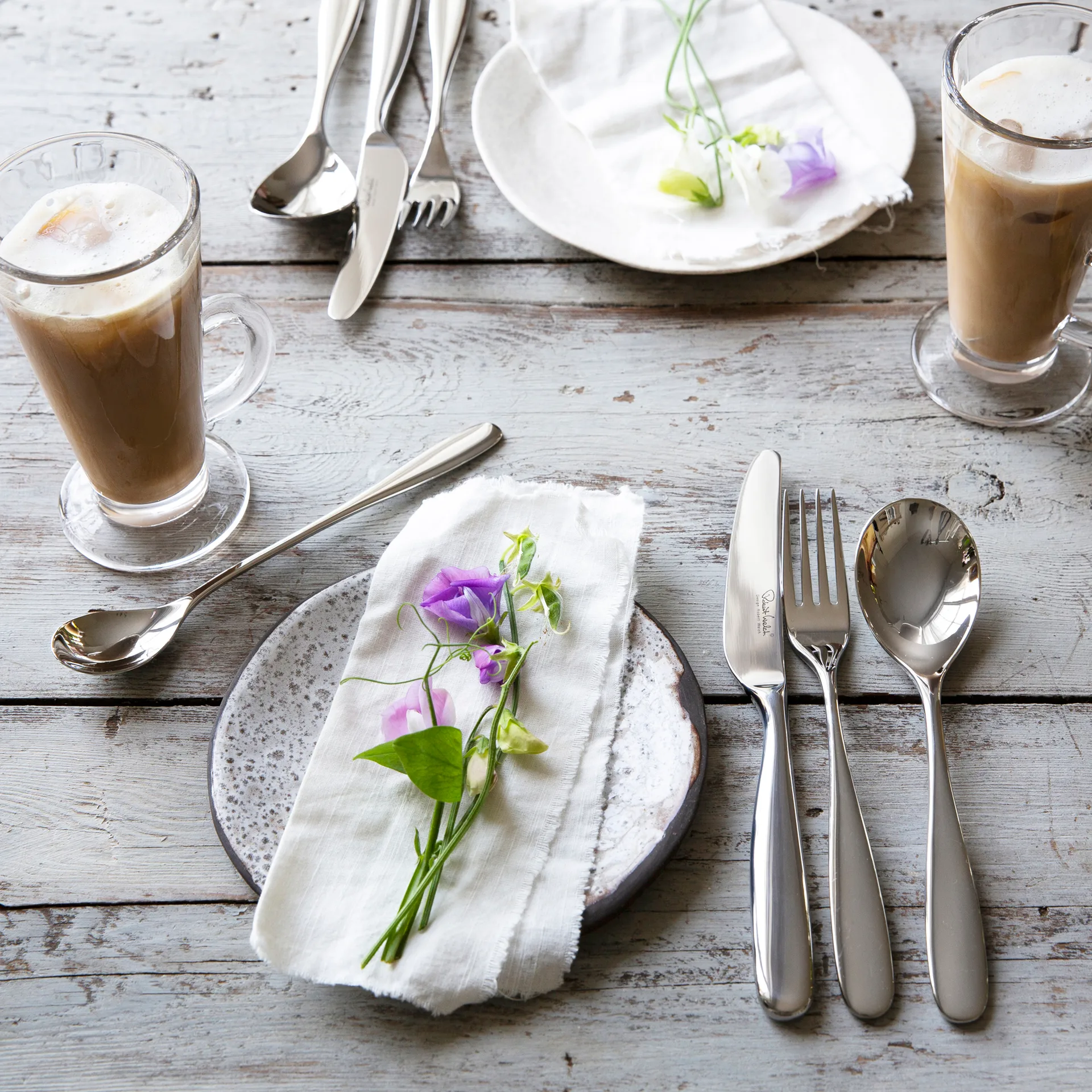 스탠튼 브라이트 커트러리 + 그릴 나이프, 24 + 6 pieces Robert Welch | 로버트웰치