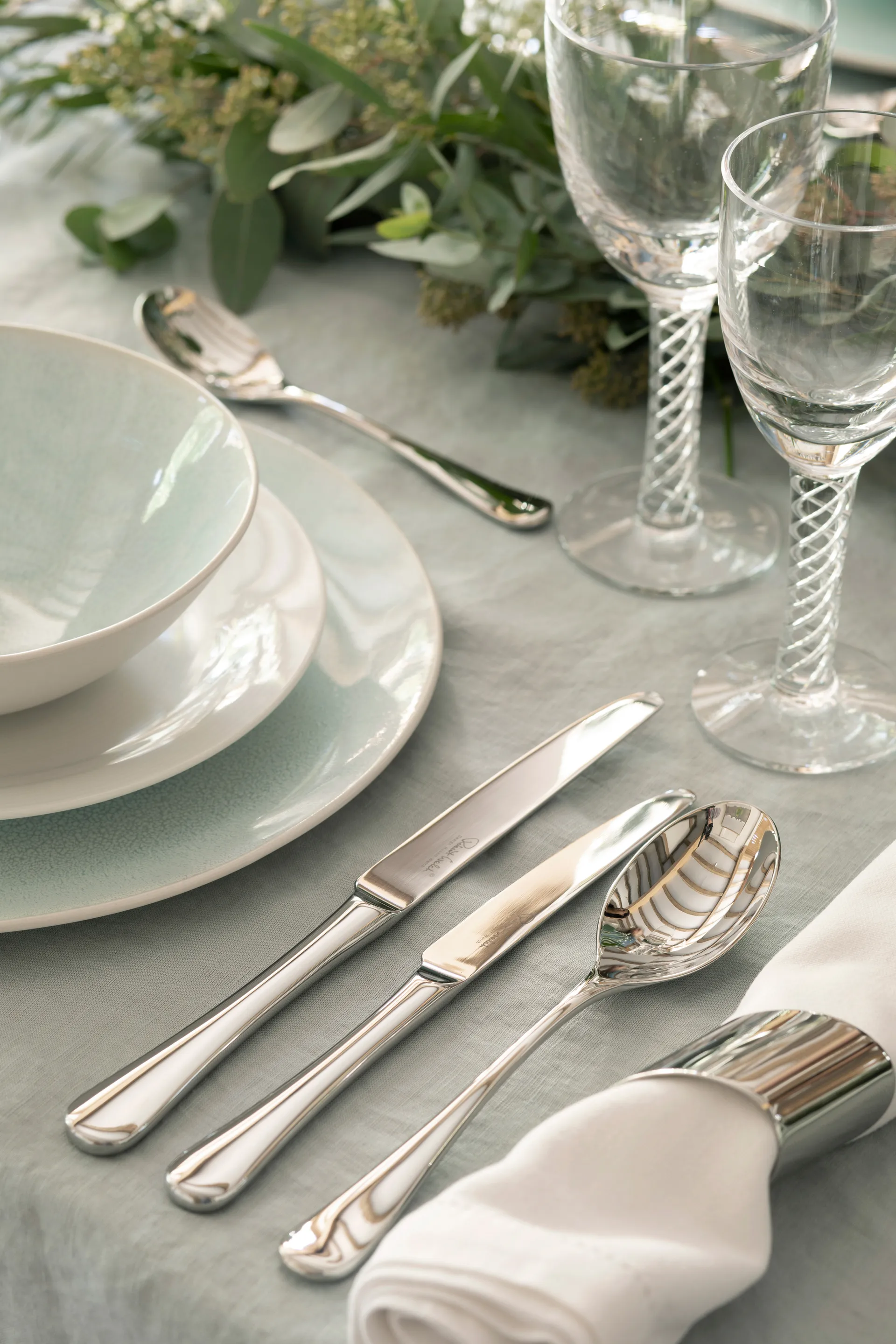 래드포드 커트러리 미러, 42 pieces Robert Welch | 로버트웰치