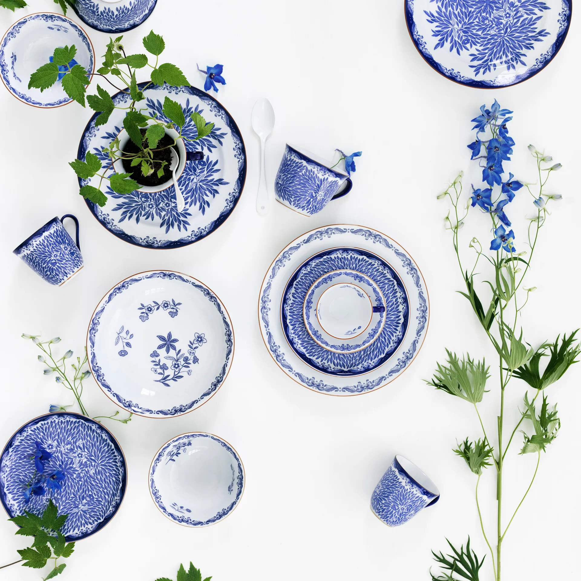 오스틴디아 플로리스 머그 2개 세트, Blue Rörstrand | 로스트란드