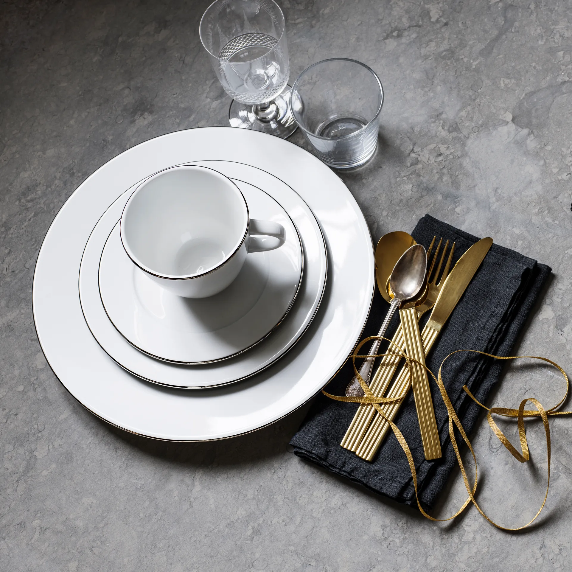 코로나 접시, 21 cm Rörstrand | 로스트란드