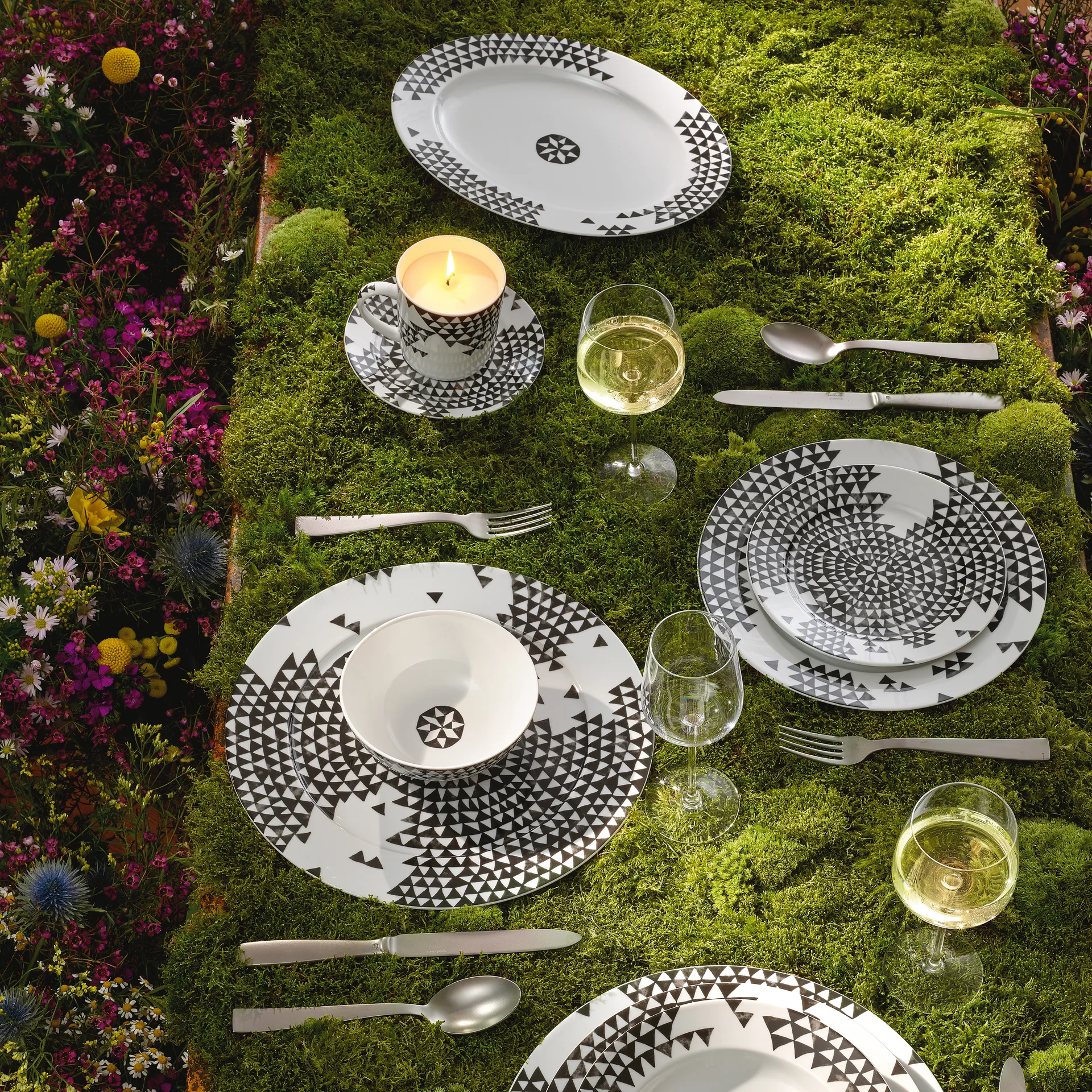 매직 가든 블랙 씨드 라이트 머그, white-black Rosenthal | 로젠탈