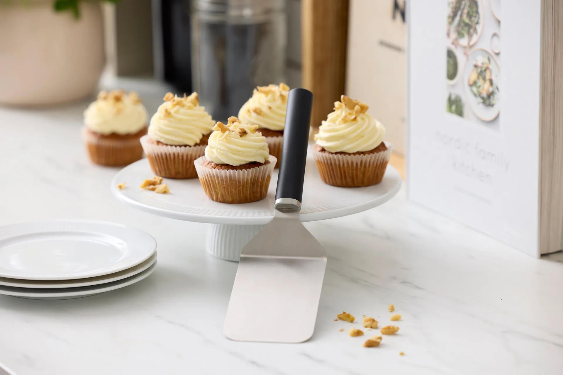 엠마 팔레트 나이프 와이드 스틸 26 cm, Black Rosti | 로스티