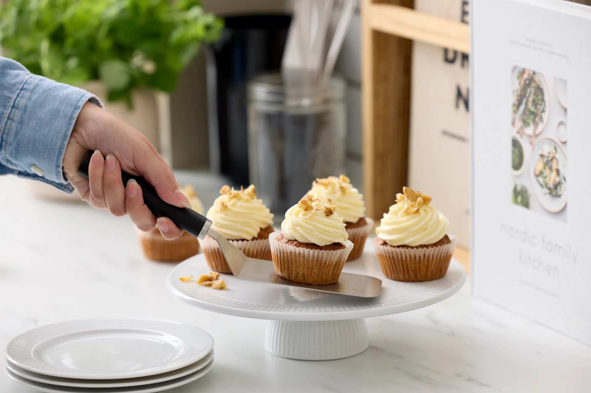 엠마 팔레트 나이프 와이드 스틸 26 cm, Black Rosti | 로스티