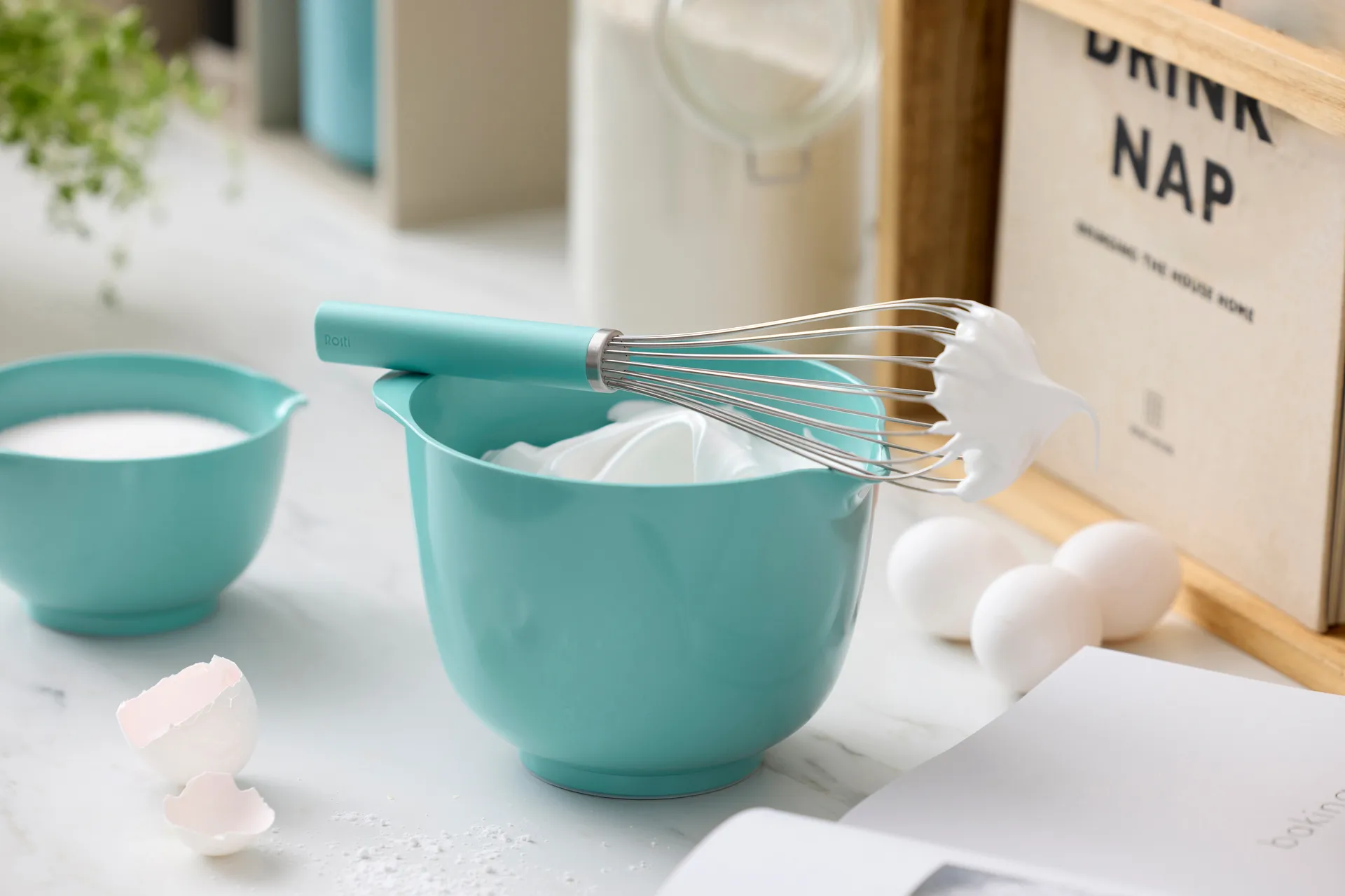 엠마 벌룬 휘스크 스틸 27 cm, Nordic green Rosti | 로스티