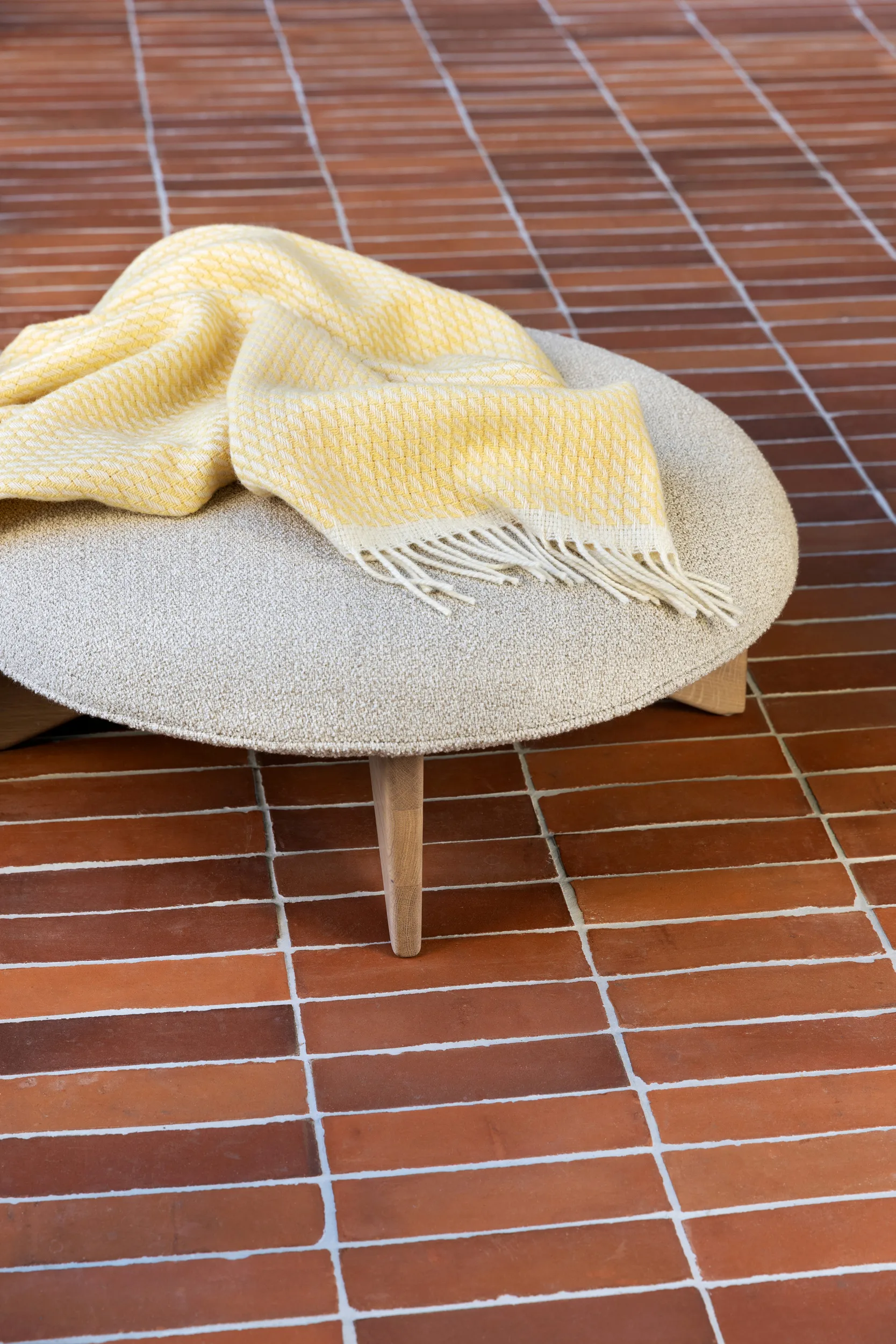 멜로 스로우 150x210 cm, Lemon yellow Røros Tweed | 뢰로스 트위드