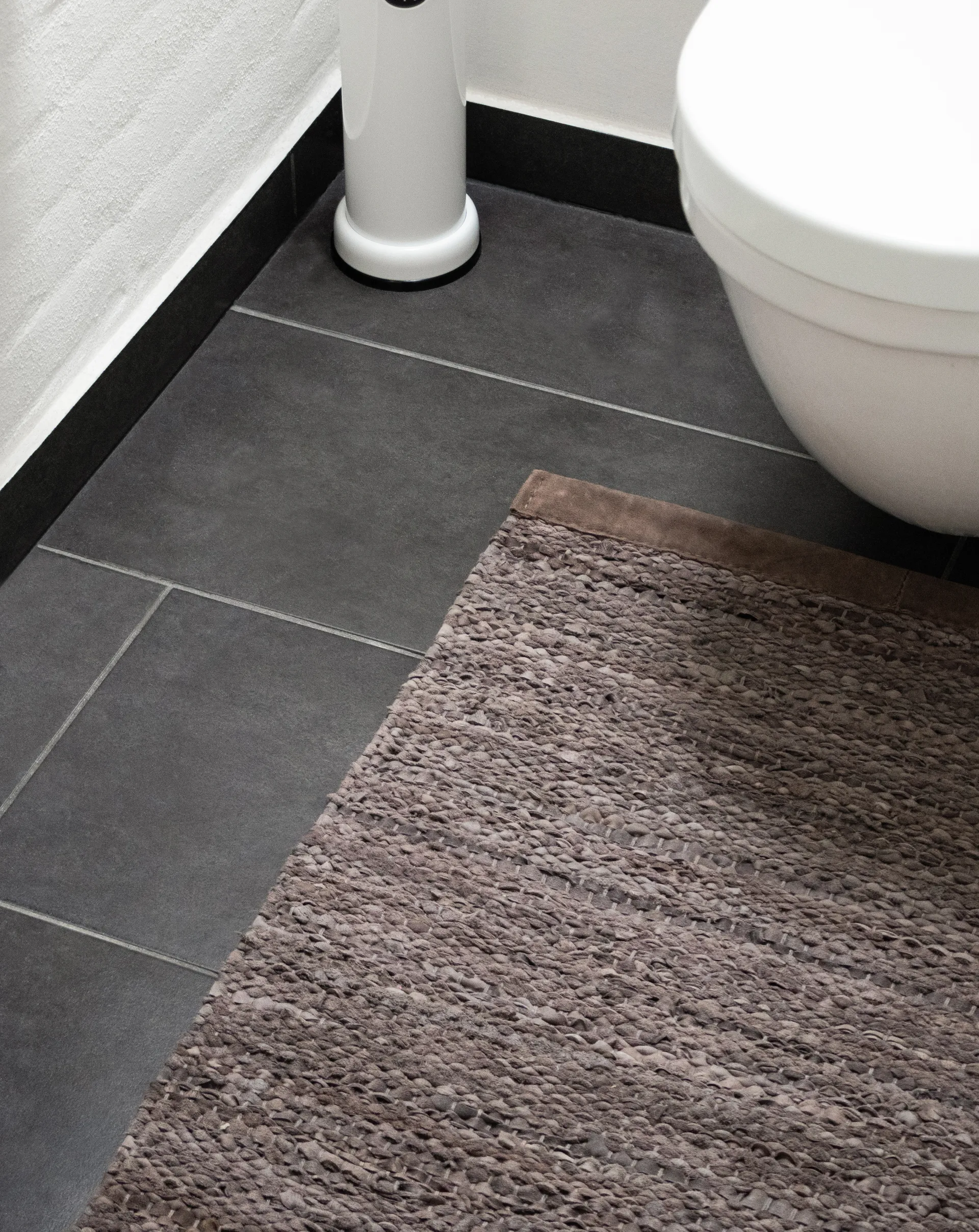 레더 러그 75x200 cm, wood (brown) Rug Solid | 러그솔리드